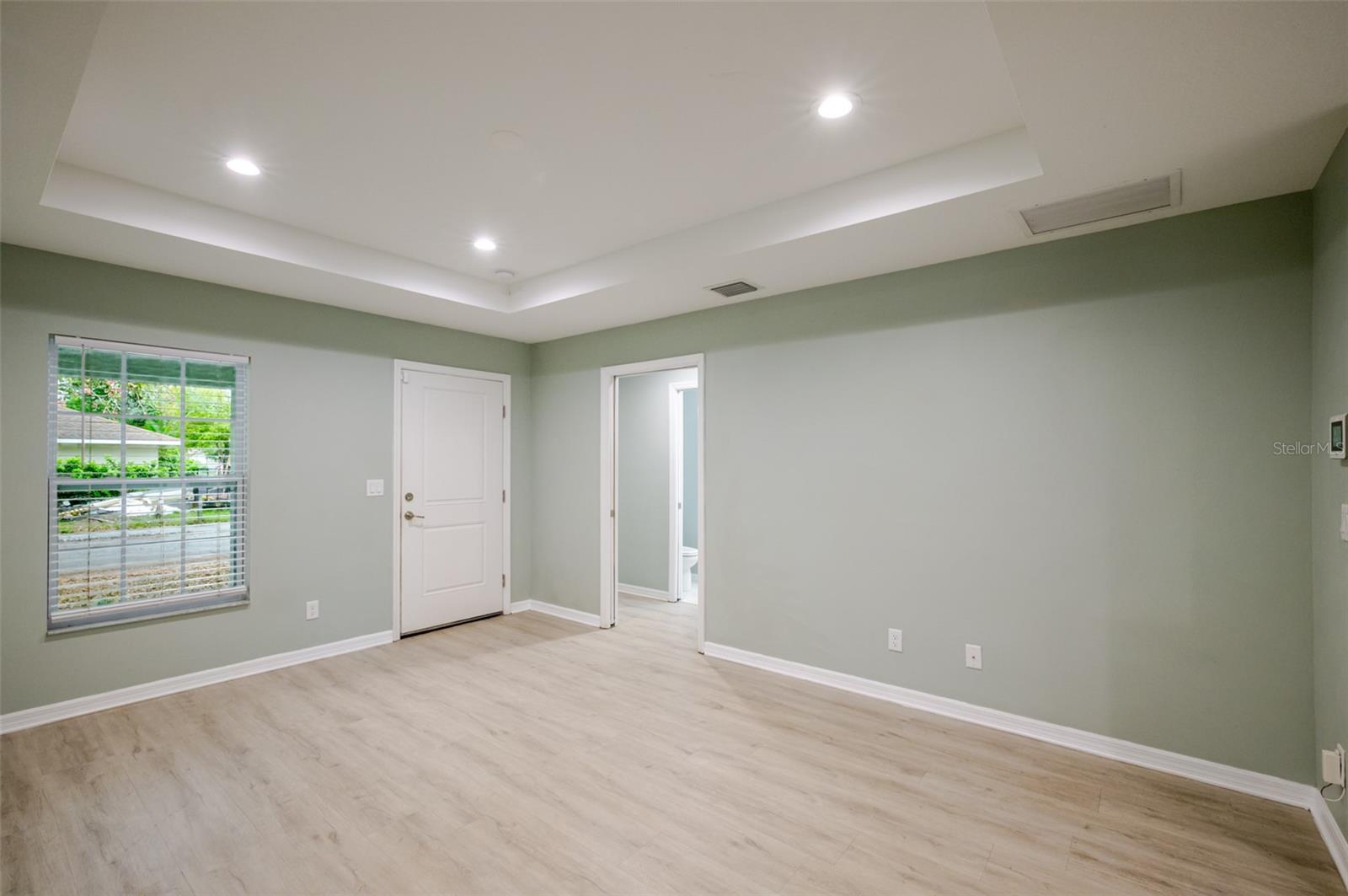 Image 18 of 60 For 1101 2nd Street W