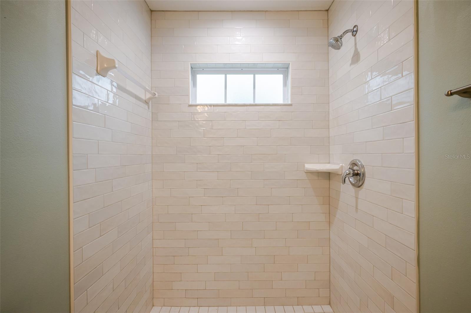 Image 33 of 60 For 1101 2nd Street W