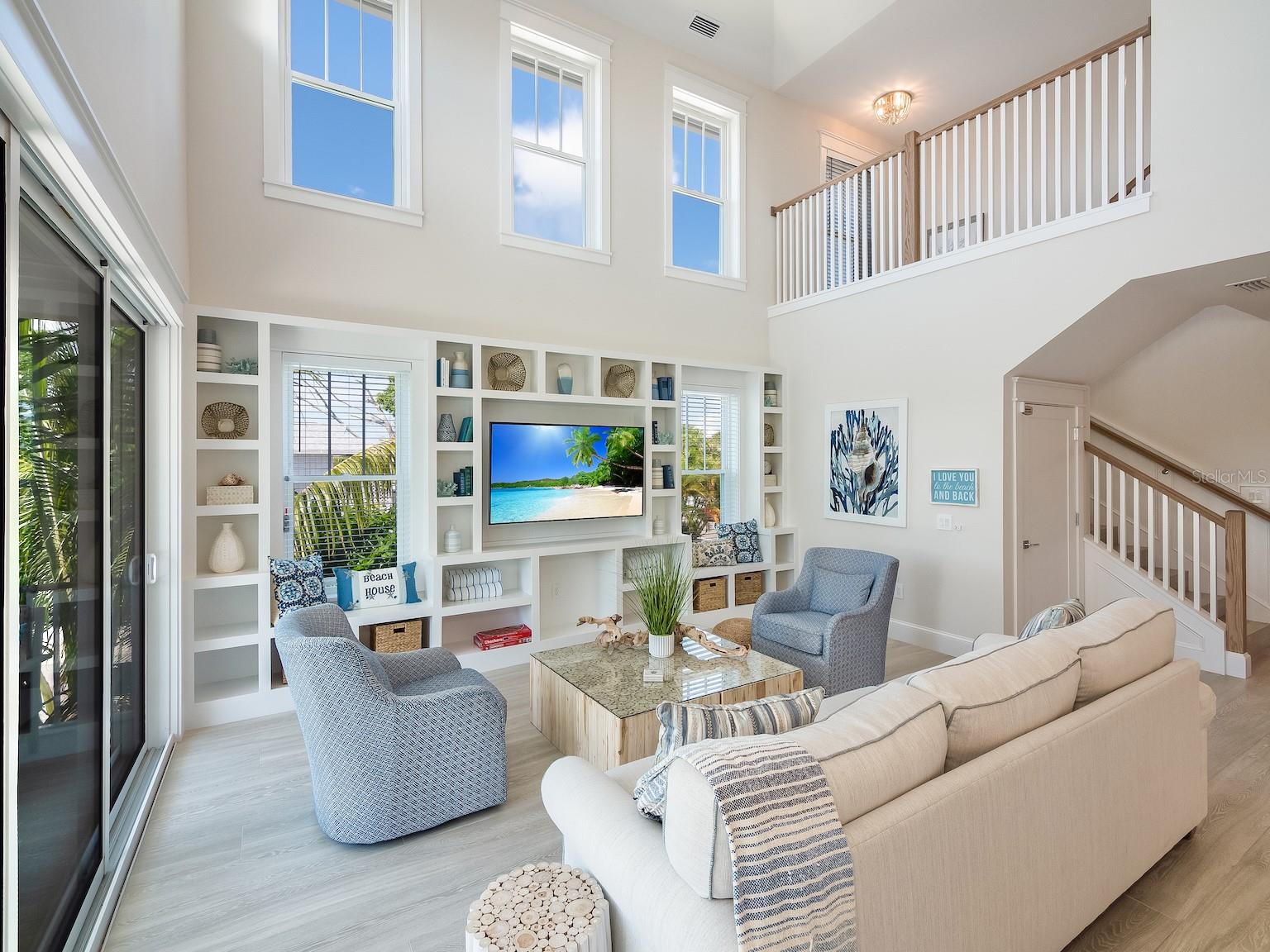 Image 11 of 69 For 419 Alamanda Road