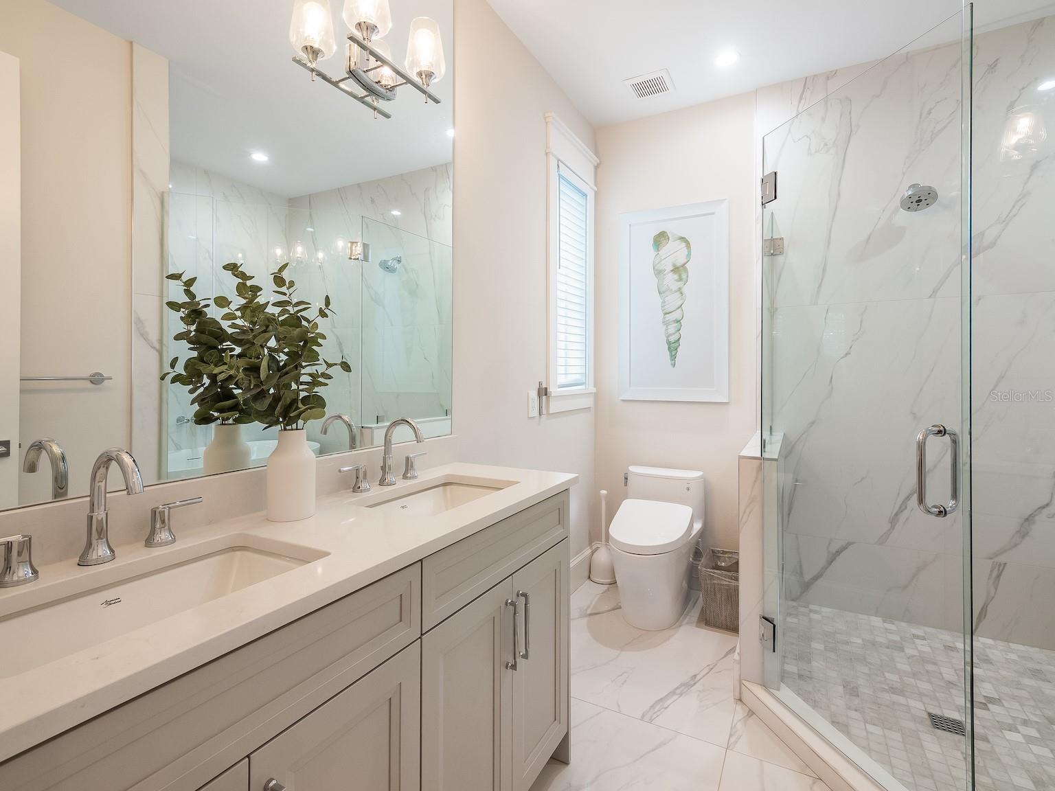 Image 27 of 69 For 419 Alamanda Road