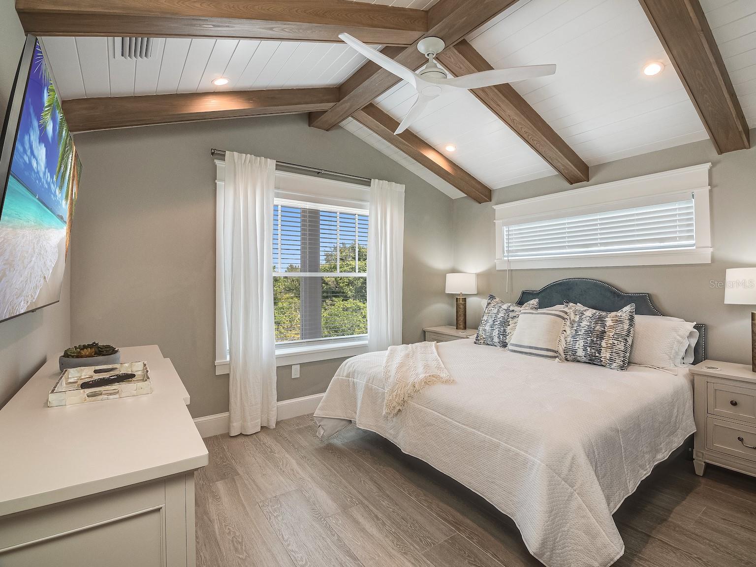 Image 39 of 69 For 419 Alamanda Road