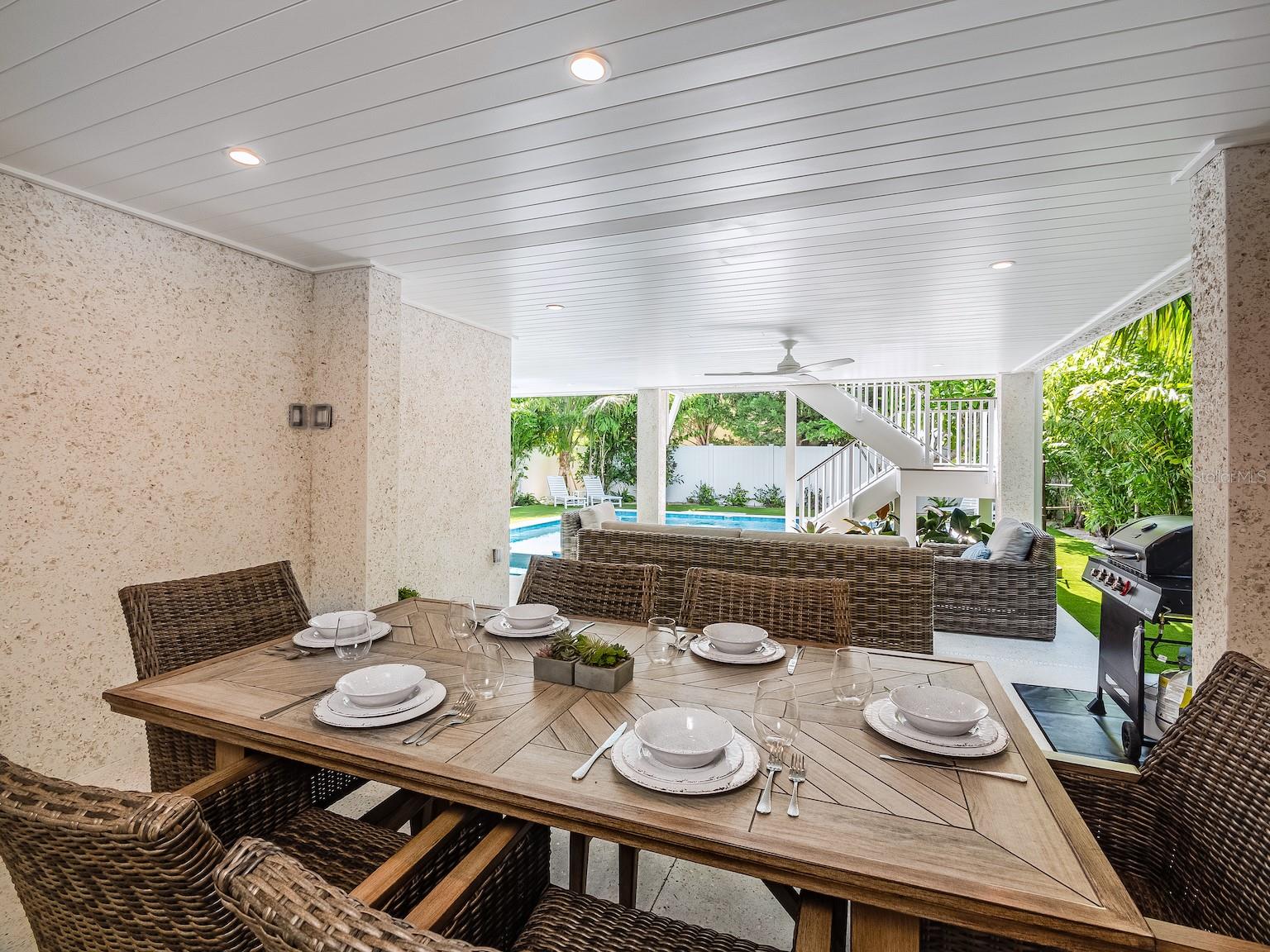 Image 46 of 69 For 419 Alamanda Road