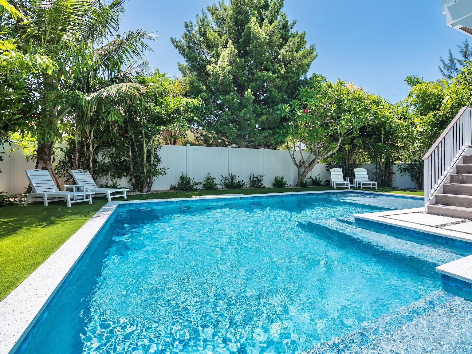 Image 52 of 69 For 419 Alamanda Road