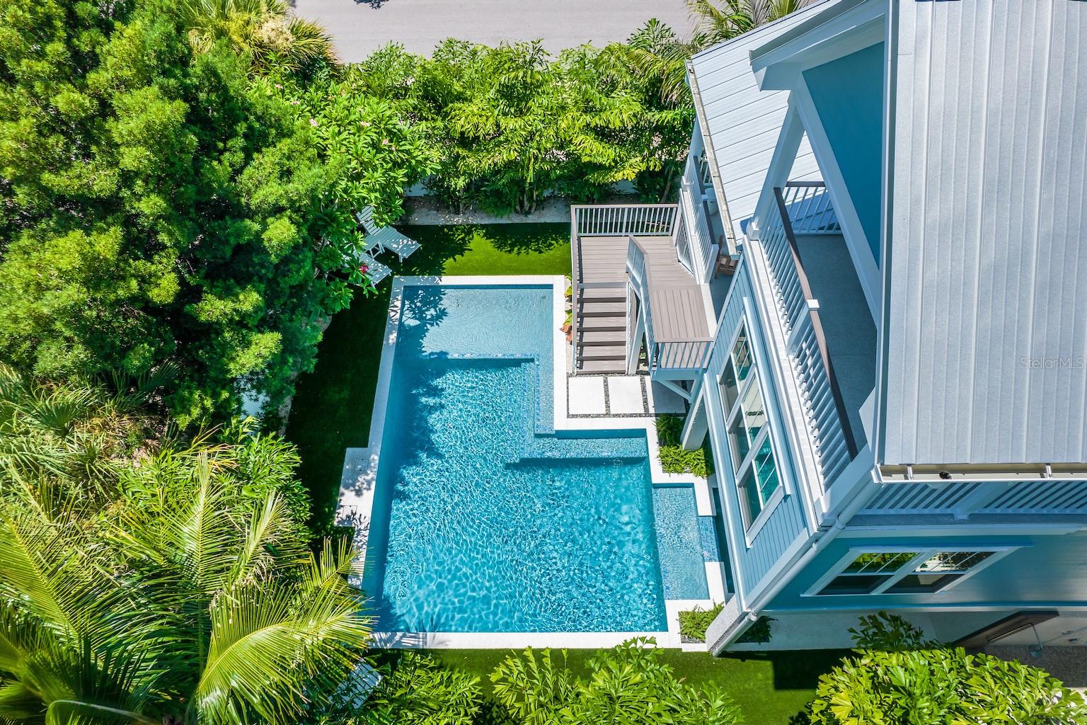 Image 6 of 69 For 419 Alamanda Road