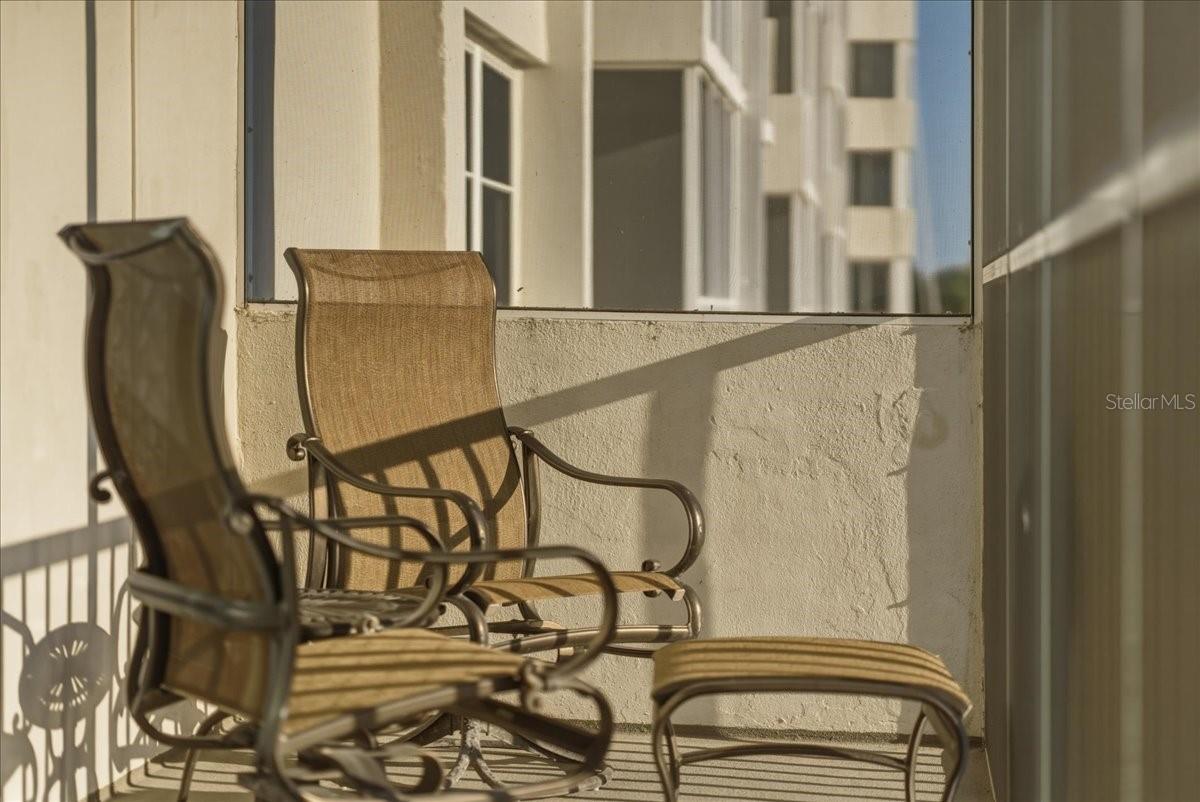 Image 30 of 77 For 633 Alhambra Road 301