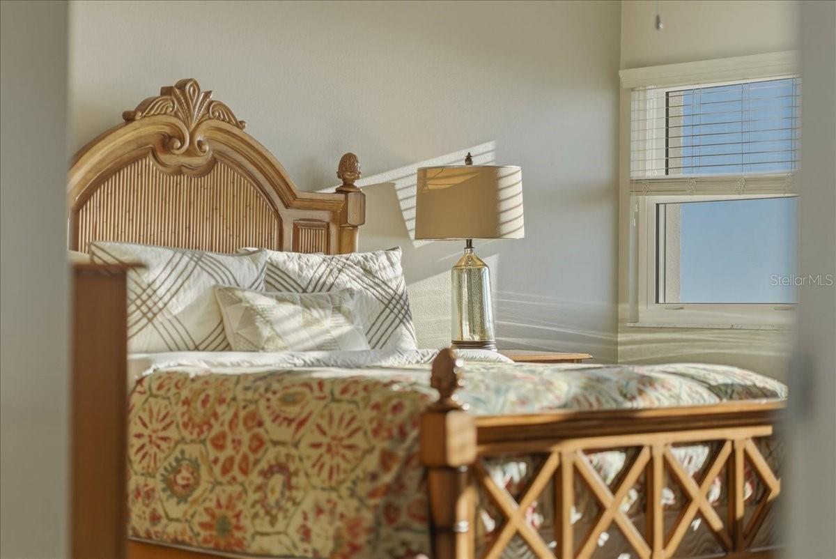 Image 32 of 77 For 633 Alhambra Road 301