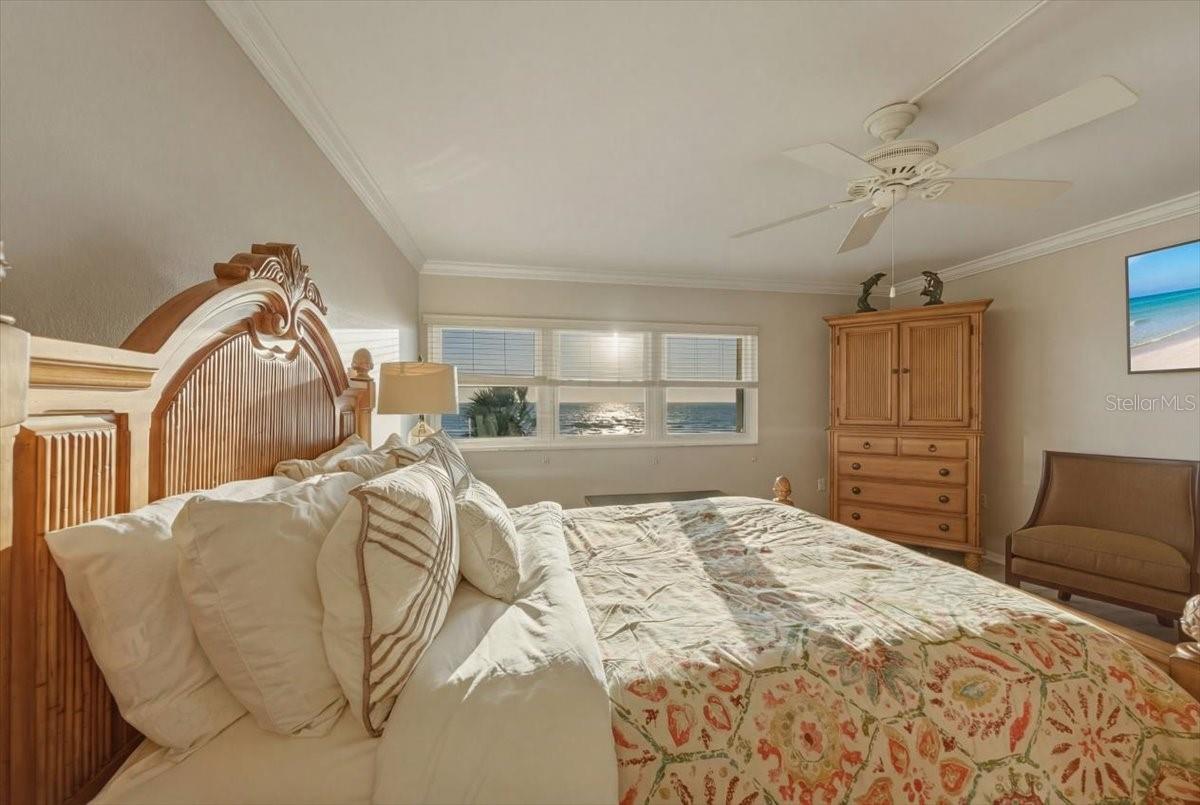 Image 38 of 77 For 633 Alhambra Road 301