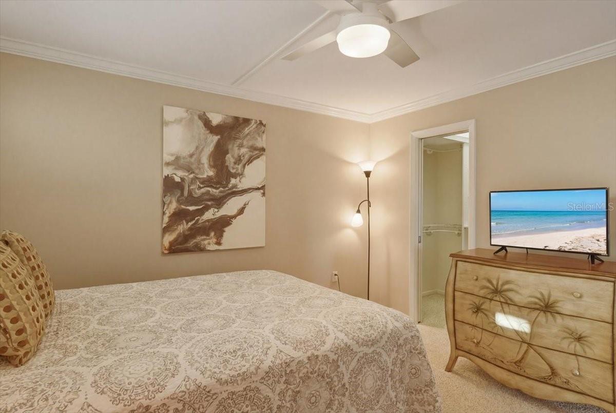 Image 50 of 77 For 633 Alhambra Road 301