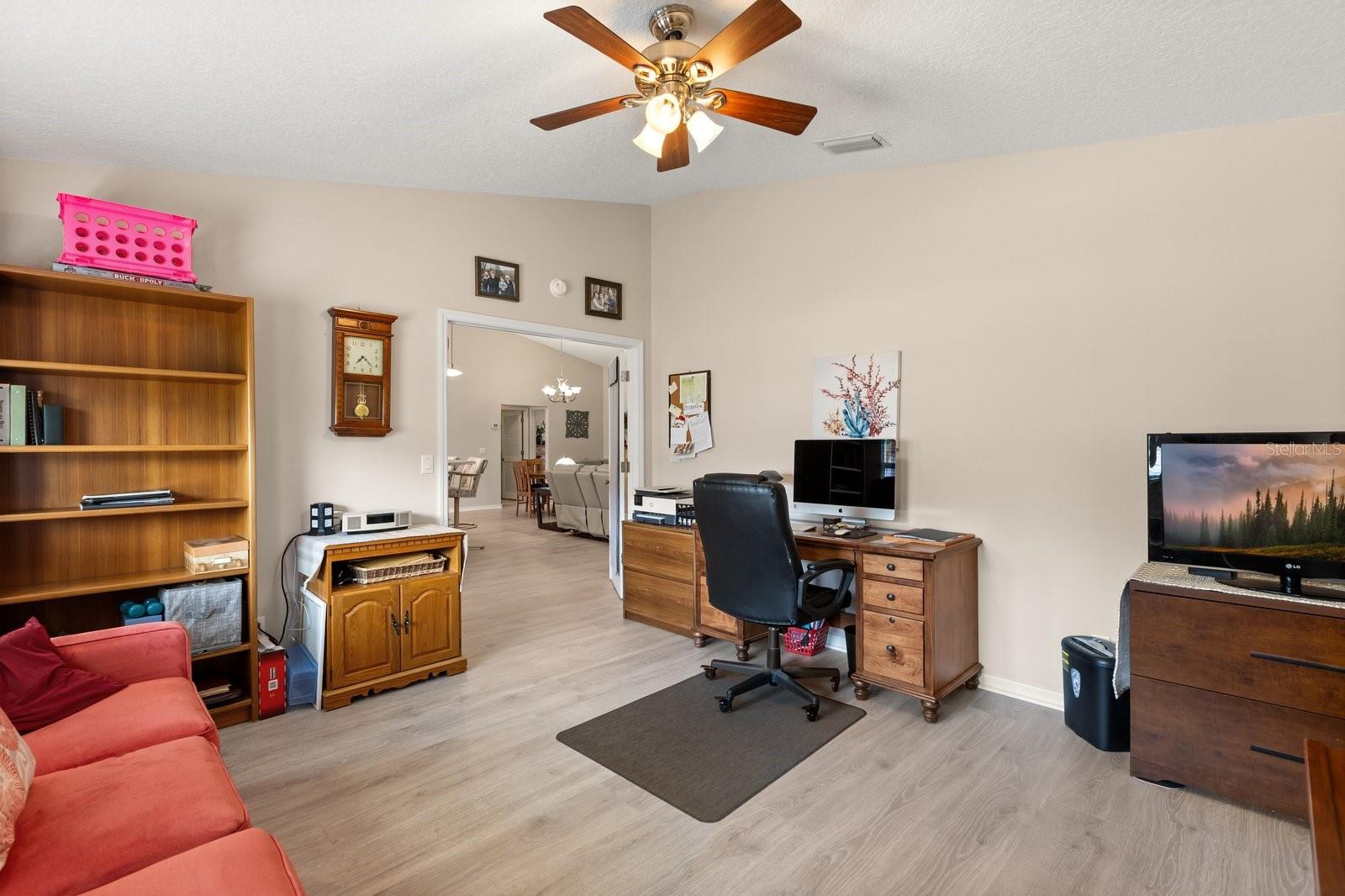 Image 23 of 30 For 21127 Royal St Georges Lane