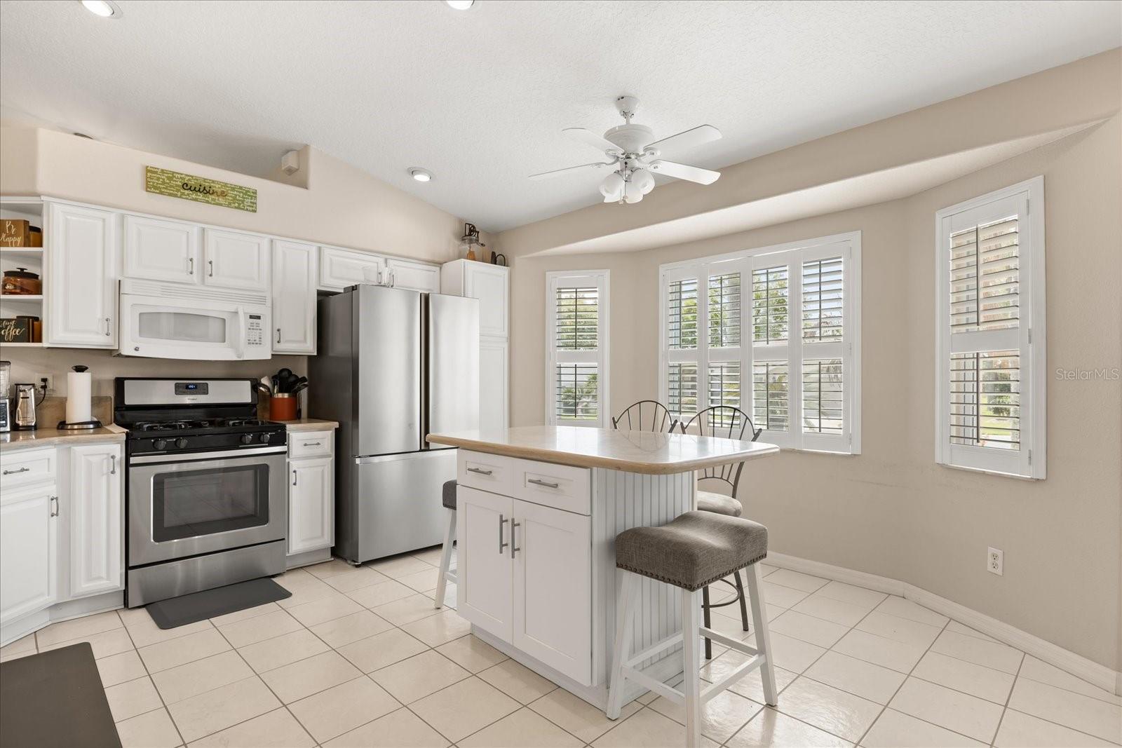 Image 9 of 30 For 21127 Royal St Georges Lane