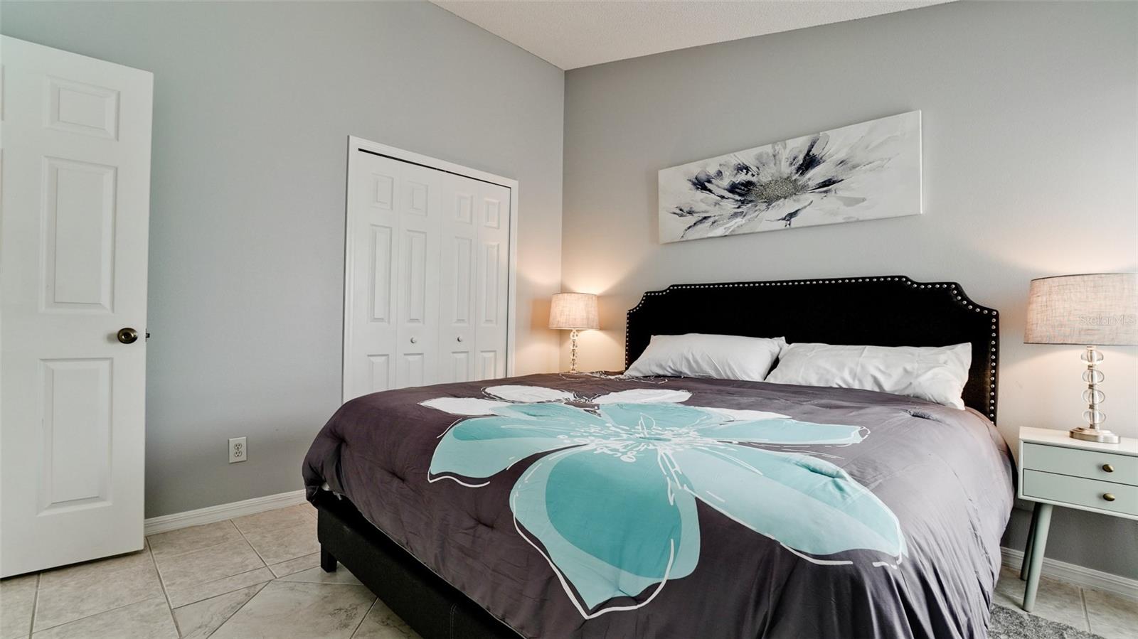 Image 22 of 76 For 4584 Runabout Way