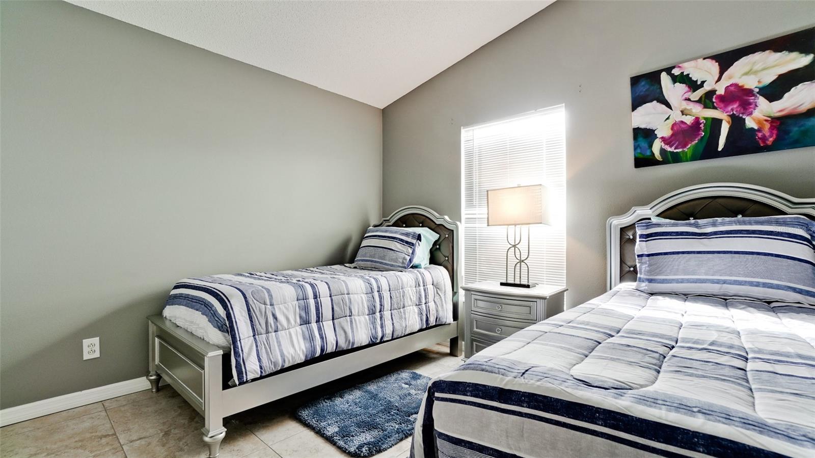 Image 26 of 76 For 4584 Runabout Way