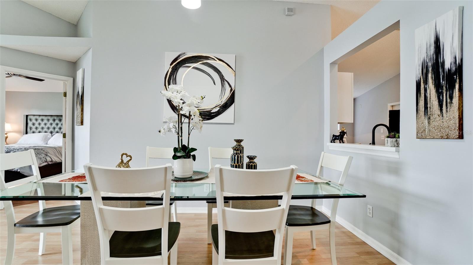 Image 5 of 76 For 4584 Runabout Way