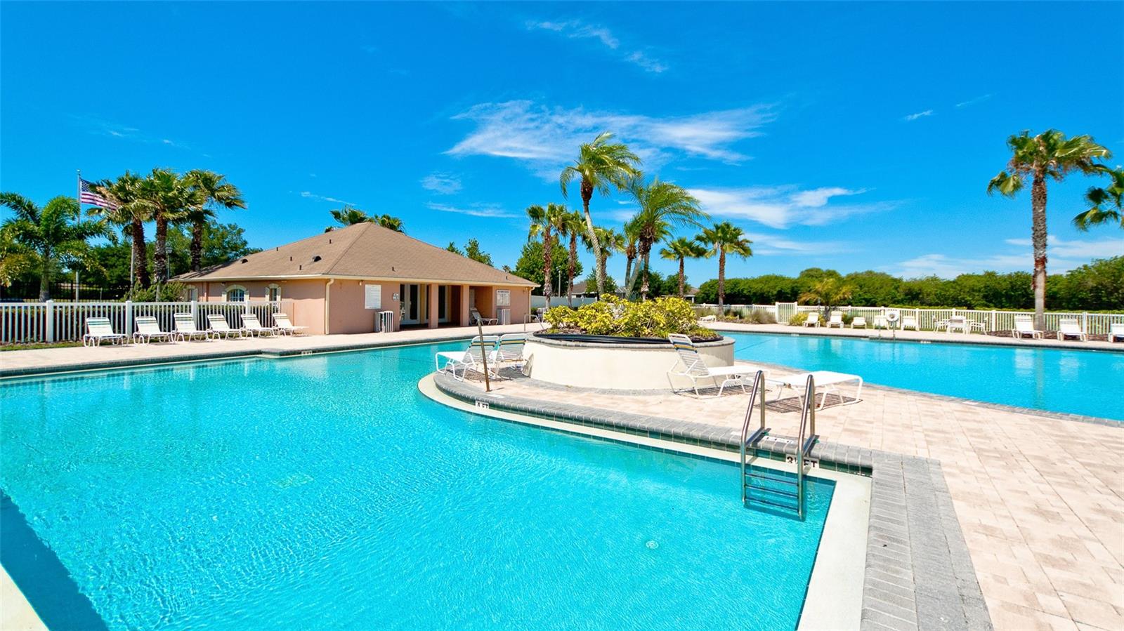 Image 66 of 76 For 4584 Runabout Way