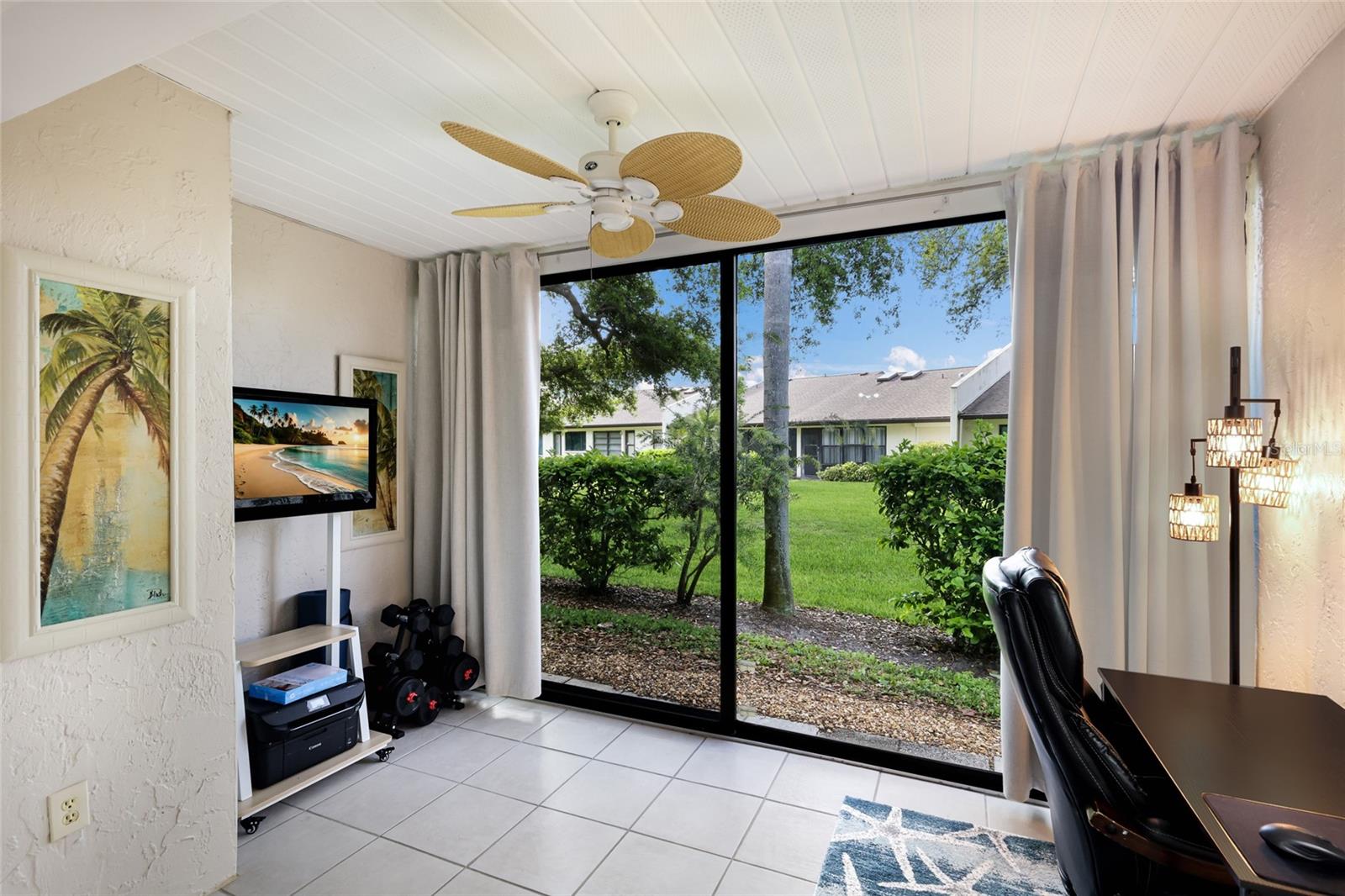 Image 16 of 38 For 7133 28th Avenue W 7133