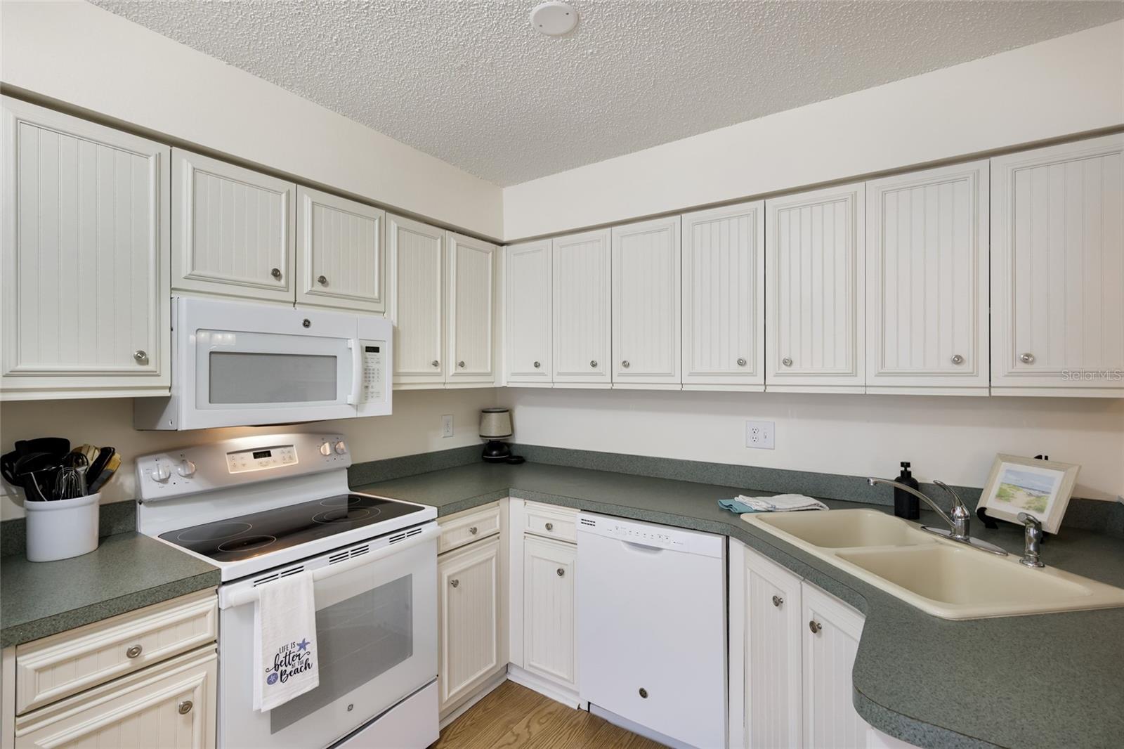 Image 18 of 38 For 7133 28th Avenue W 7133