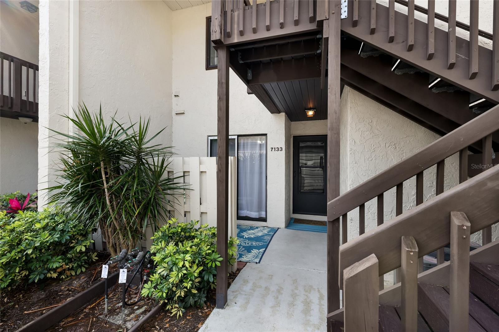 Image 3 of 38 For 7133 28th Avenue W 7133