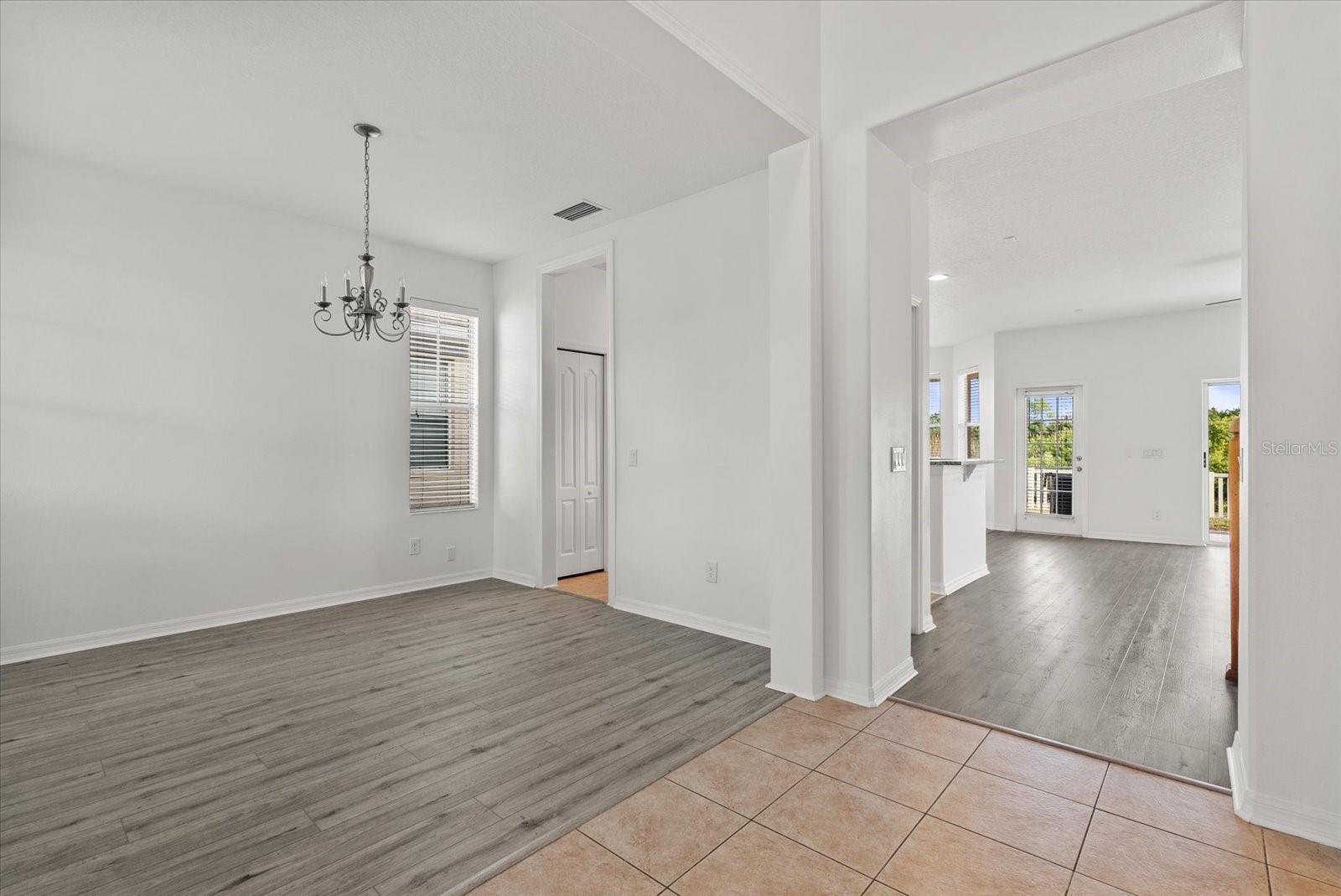 Image 5 of 48 For 12808 Hampton Hill Drive