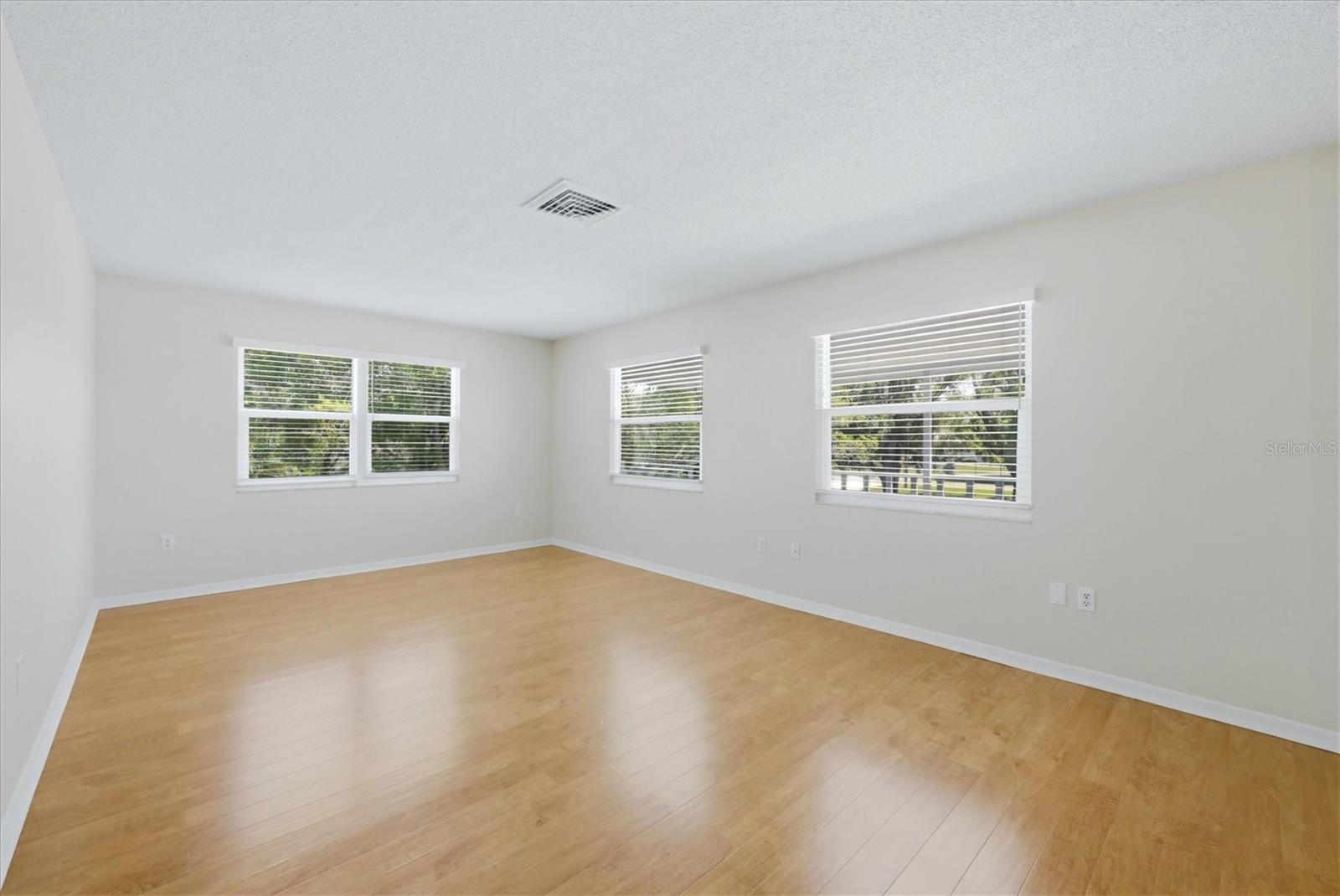 Image 15 of 59 For 1312 51st Avenue Drive W