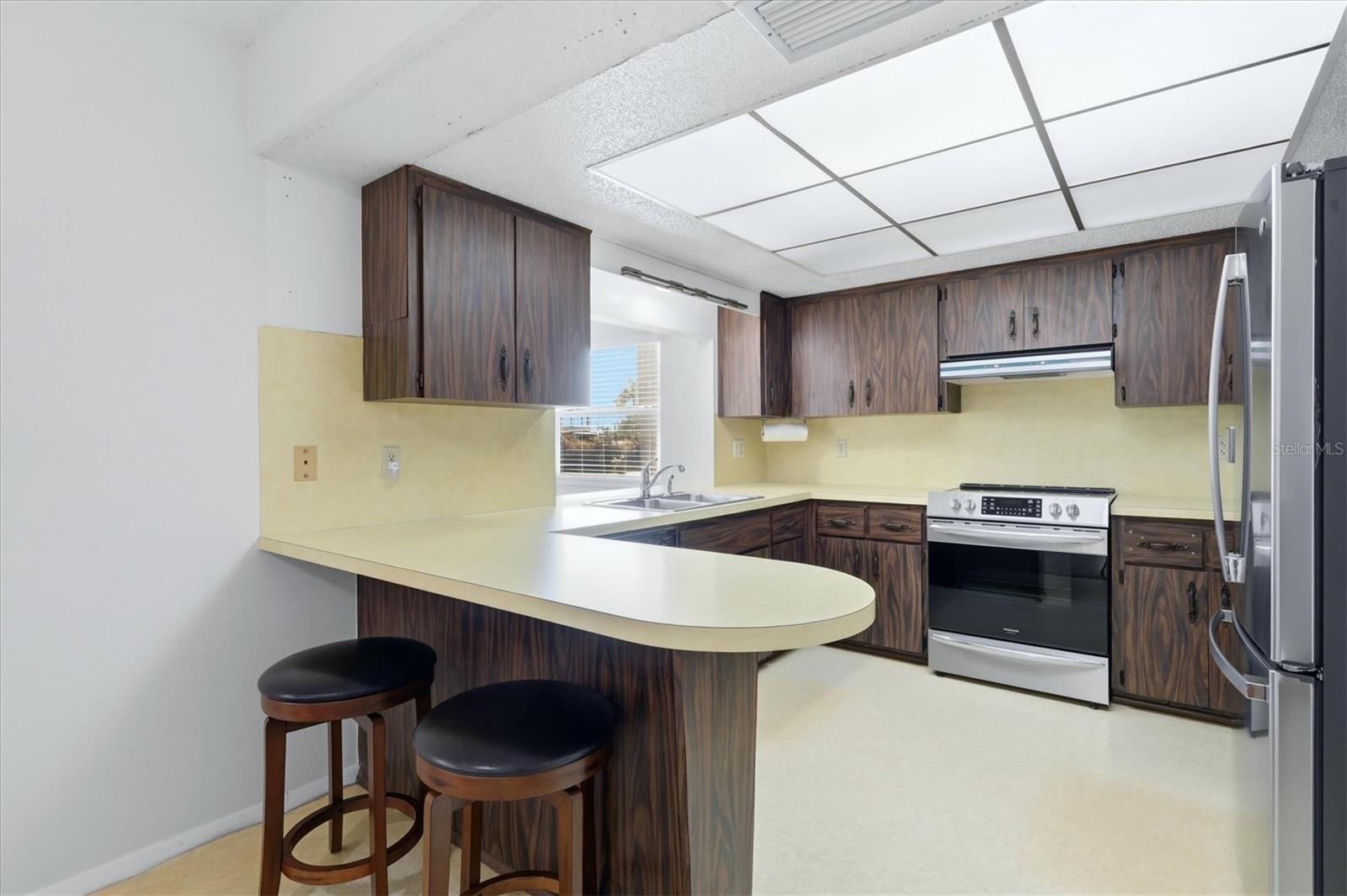 Image 21 of 59 For 1312 51st Avenue Drive W