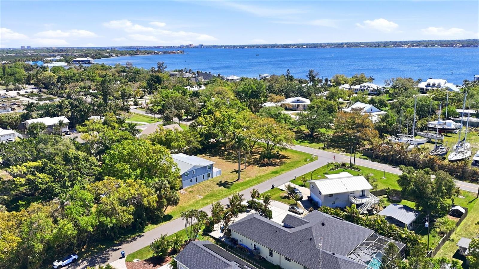 Image 51 of 59 For 1312 51st Avenue Drive W