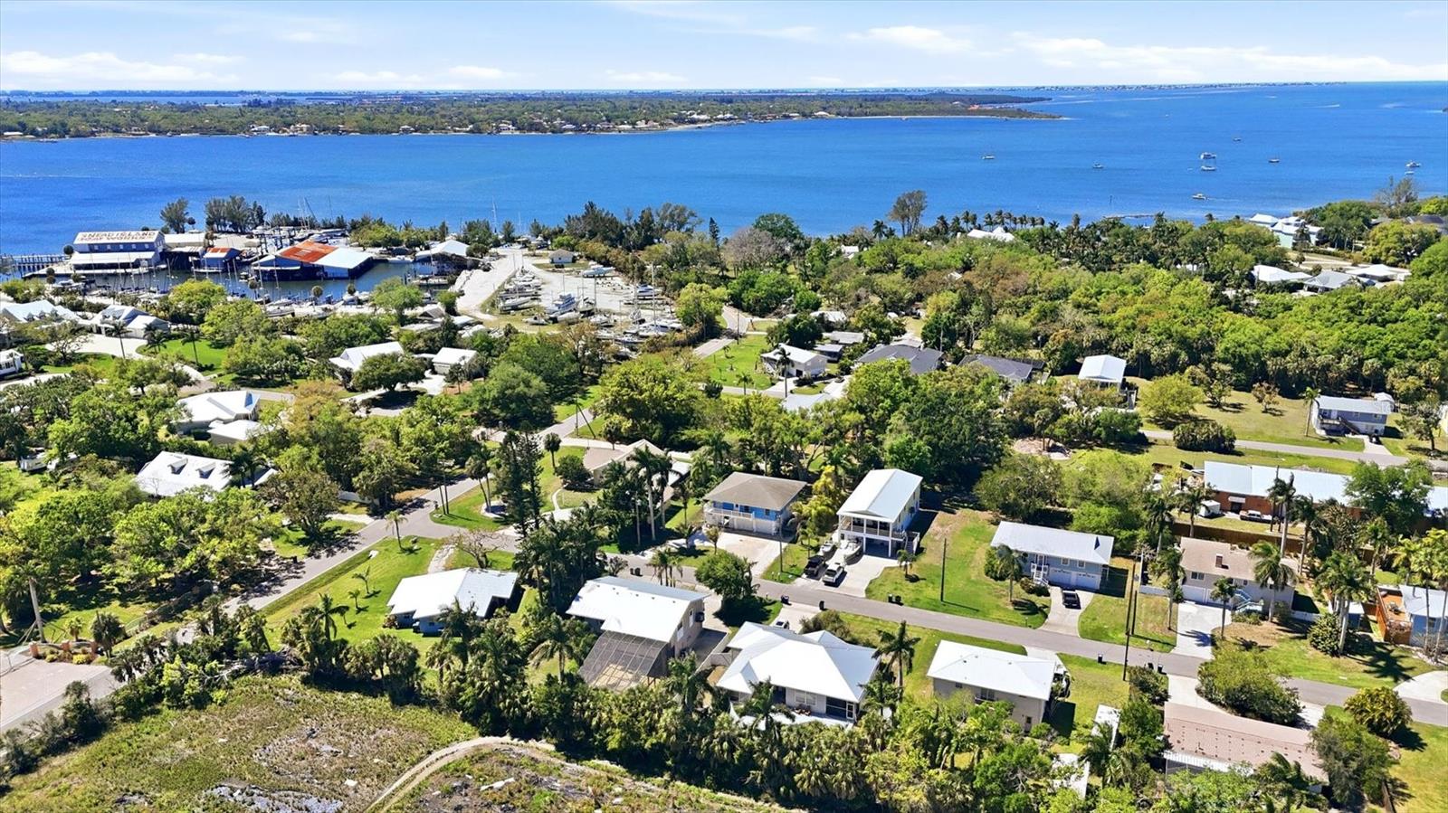 Image 53 of 59 For 1312 51st Avenue Drive W