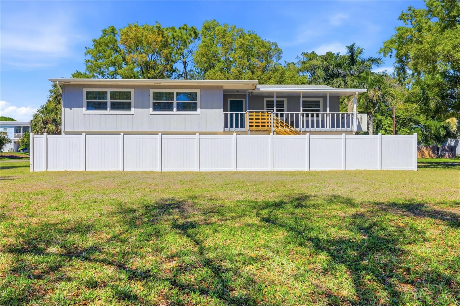 Image 6 of 59 For 1312 51st Avenue Drive W