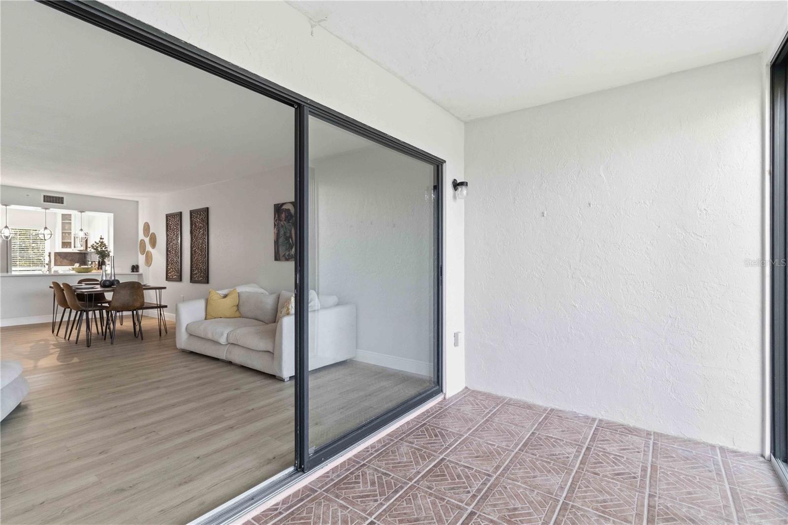 Image 21 of 30 For 3053 Taywood Mdws  3