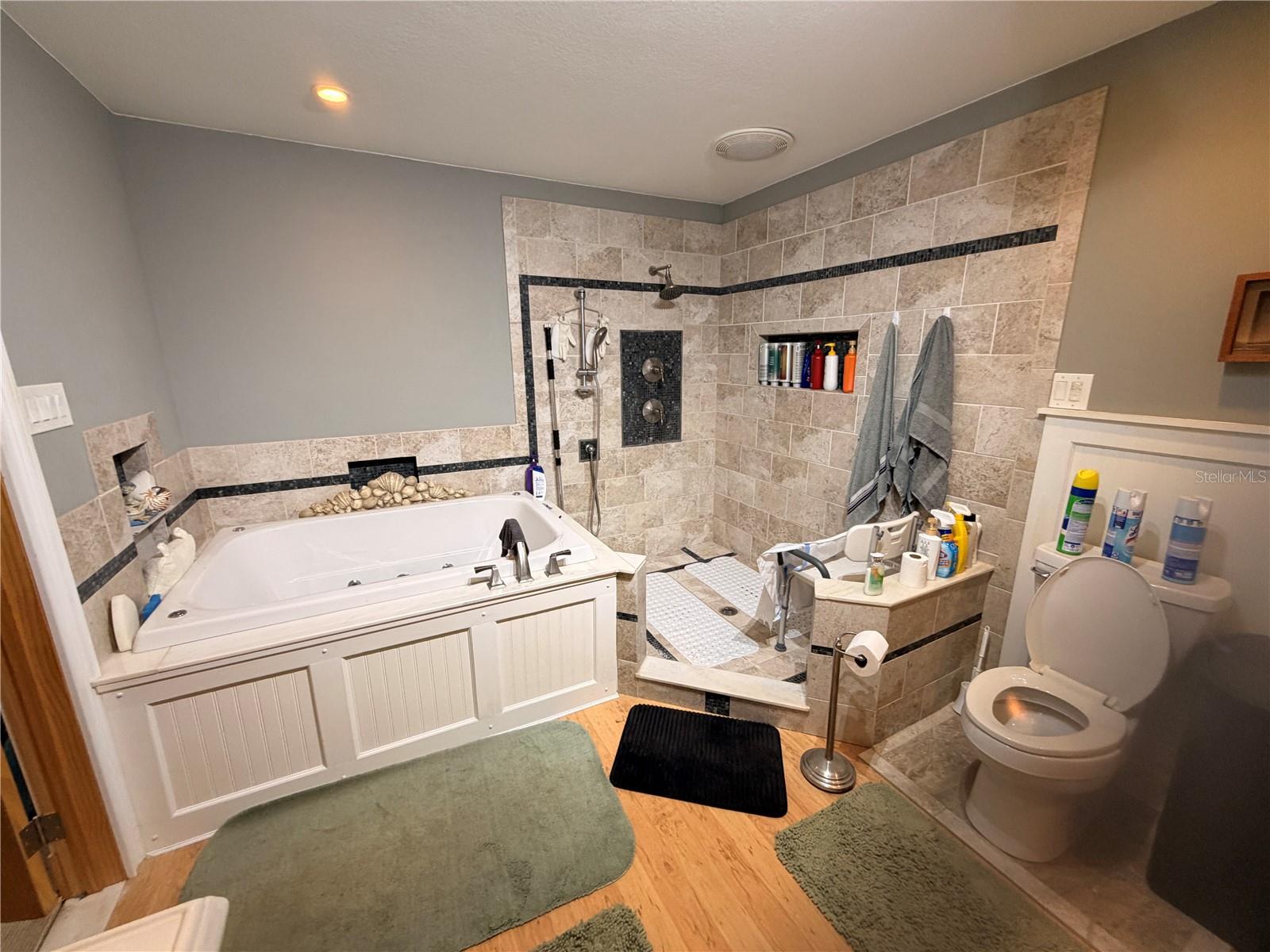 Image 28 of 33 For 10003 133rd Street