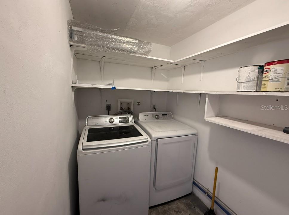 Image 18 of 23 For 5835 Tidewood Avenue 16