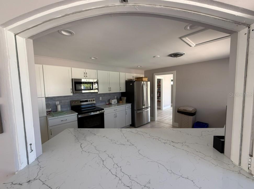 Image 22 of 23 For 5835 Tidewood Avenue 16