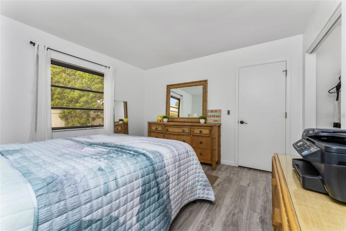 Image 23 of 24 For 880 Van Gogh Road