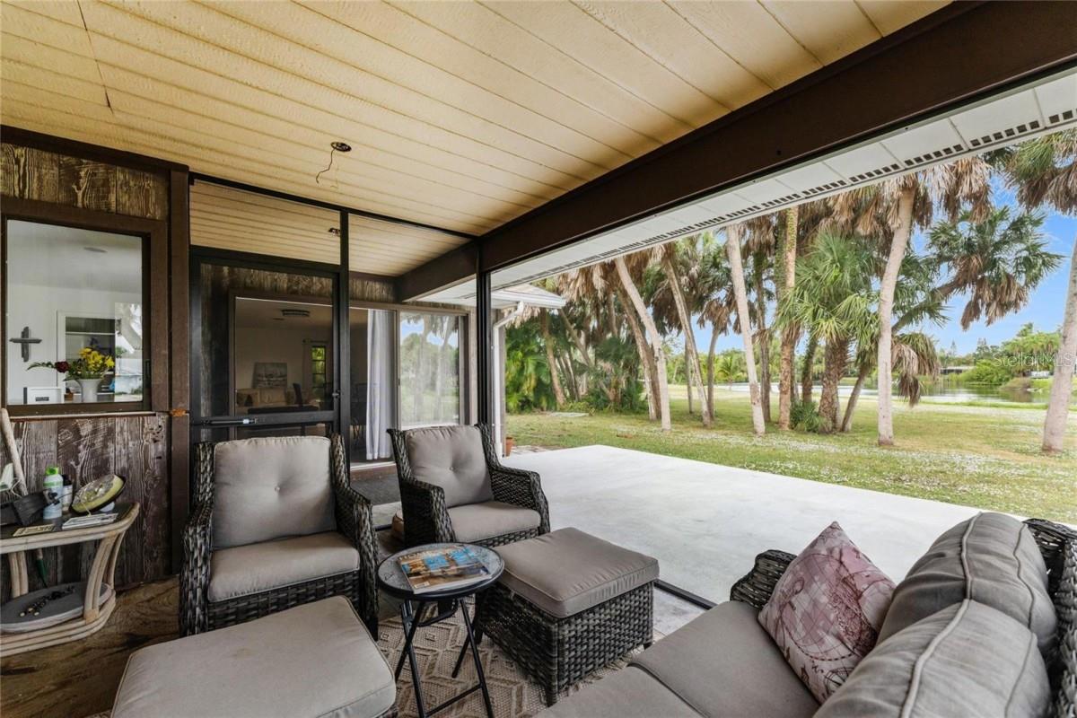 Image 4 of 24 For 880 Van Gogh Road