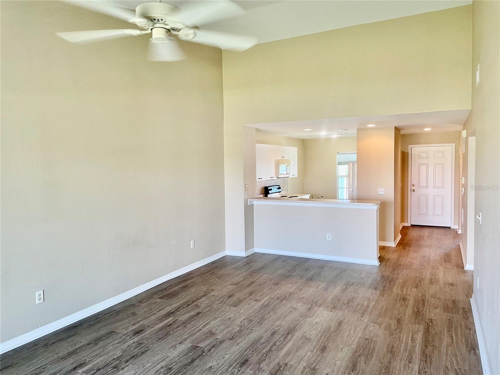 Image 9 of 21 For 5764 Sabal Trace Drive 201