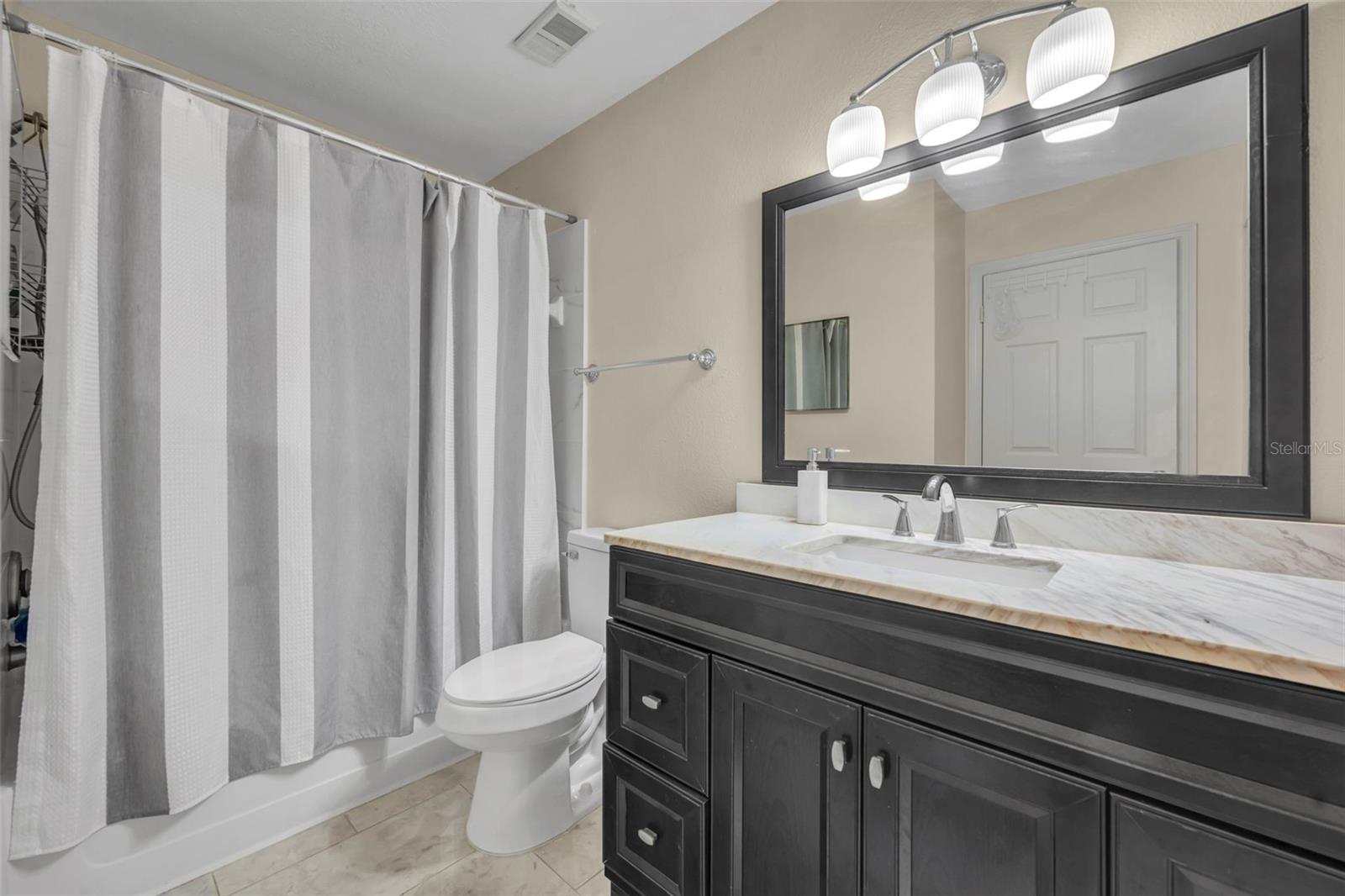 Image 11 of 16 For 4512 Commander Drive 1712