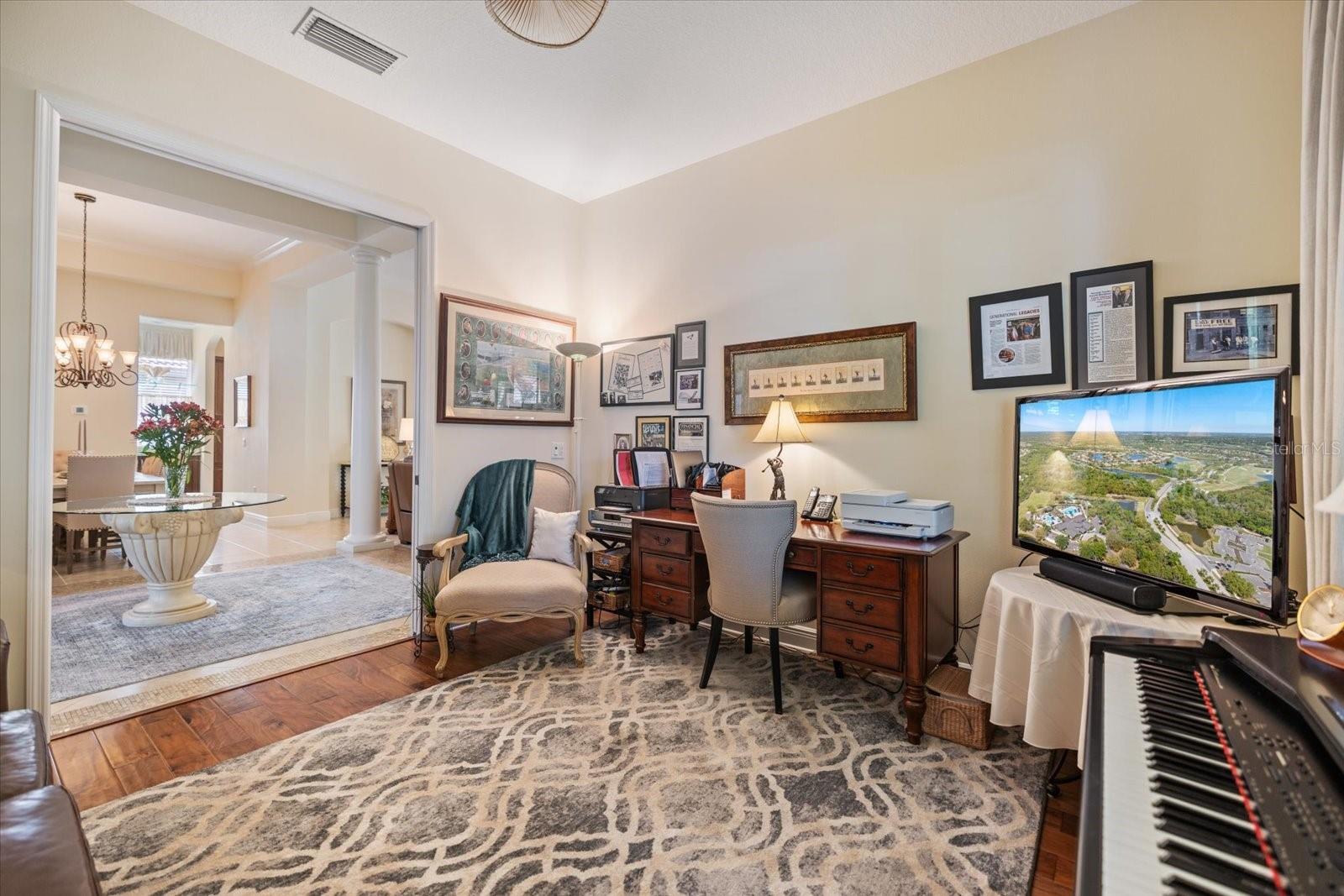 Image 16 of 75 For 12410 Thornhill Court