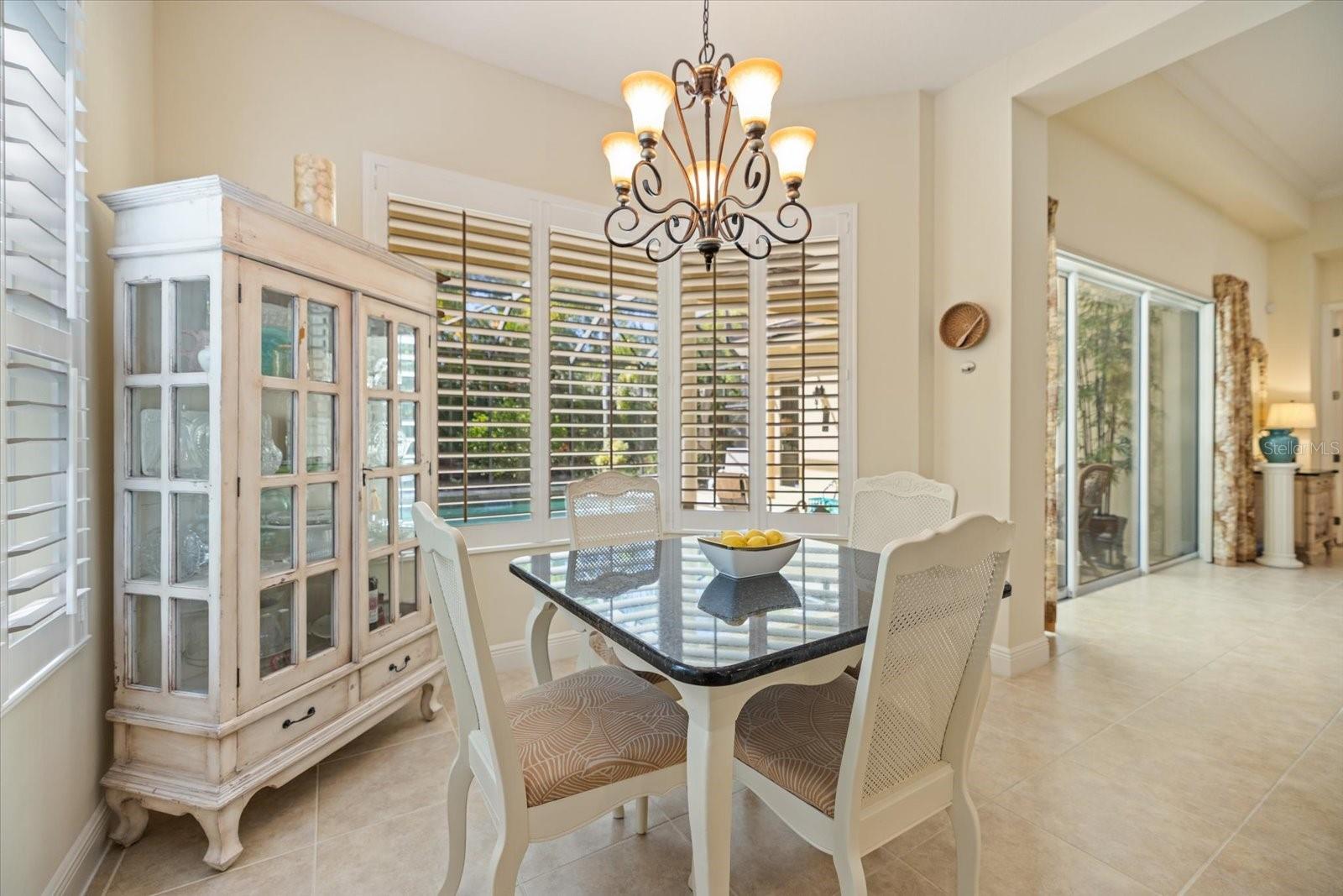 Image 24 of 75 For 12410 Thornhill Court