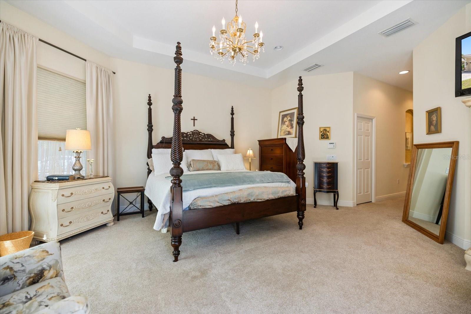 Image 32 of 75 For 12410 Thornhill Court