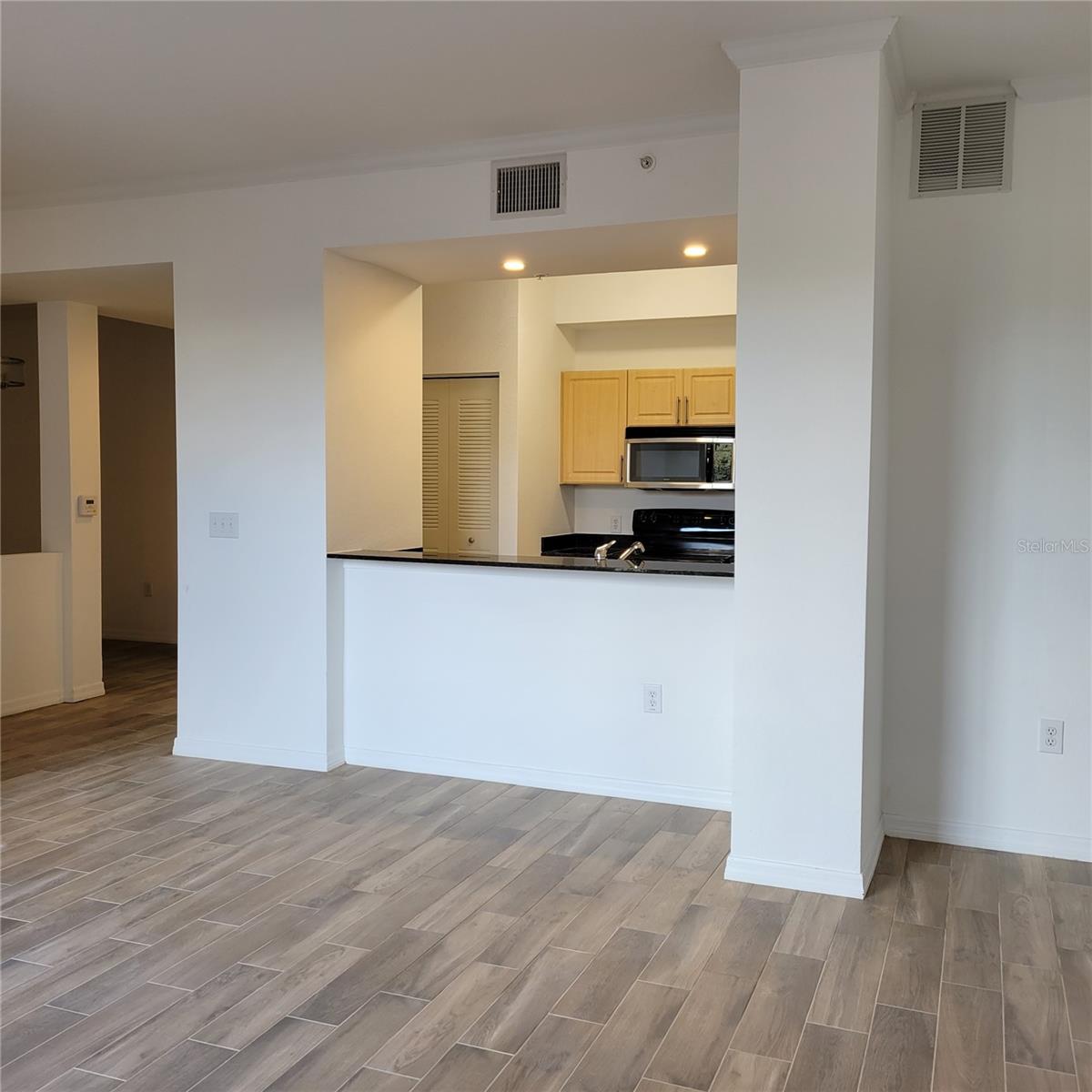 Image 10 of 43 For 1064 Tamiami Trail 1325