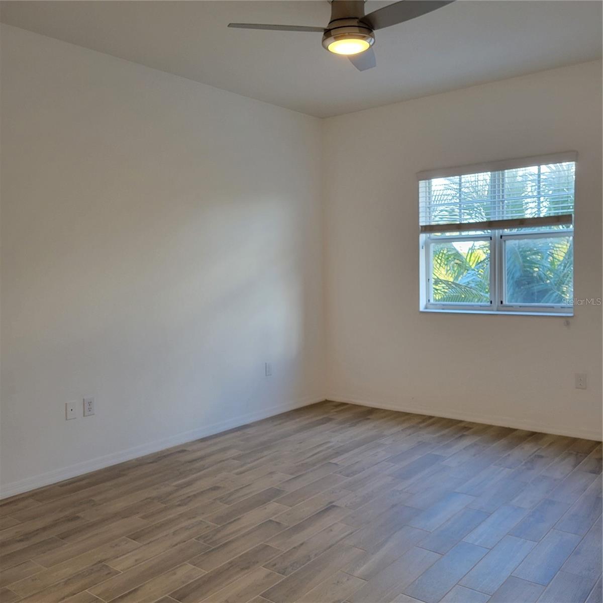 Image 14 of 43 For 1064 Tamiami Trail 1325