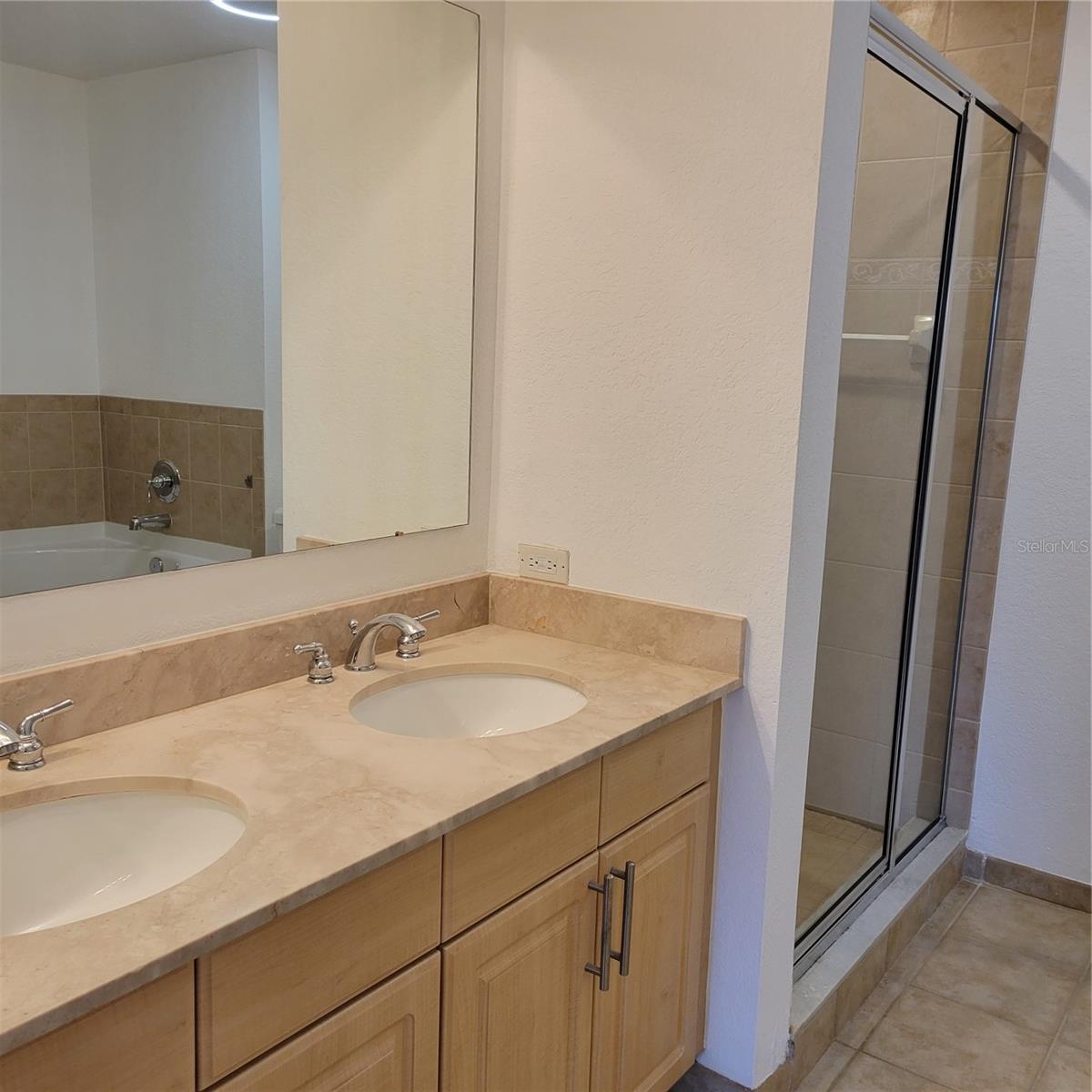 Image 16 of 43 For 1064 Tamiami Trail 1325