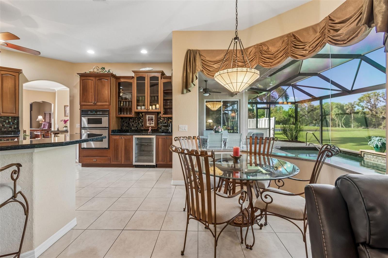 Image 25 of 67 For 566 Planters Manor Way