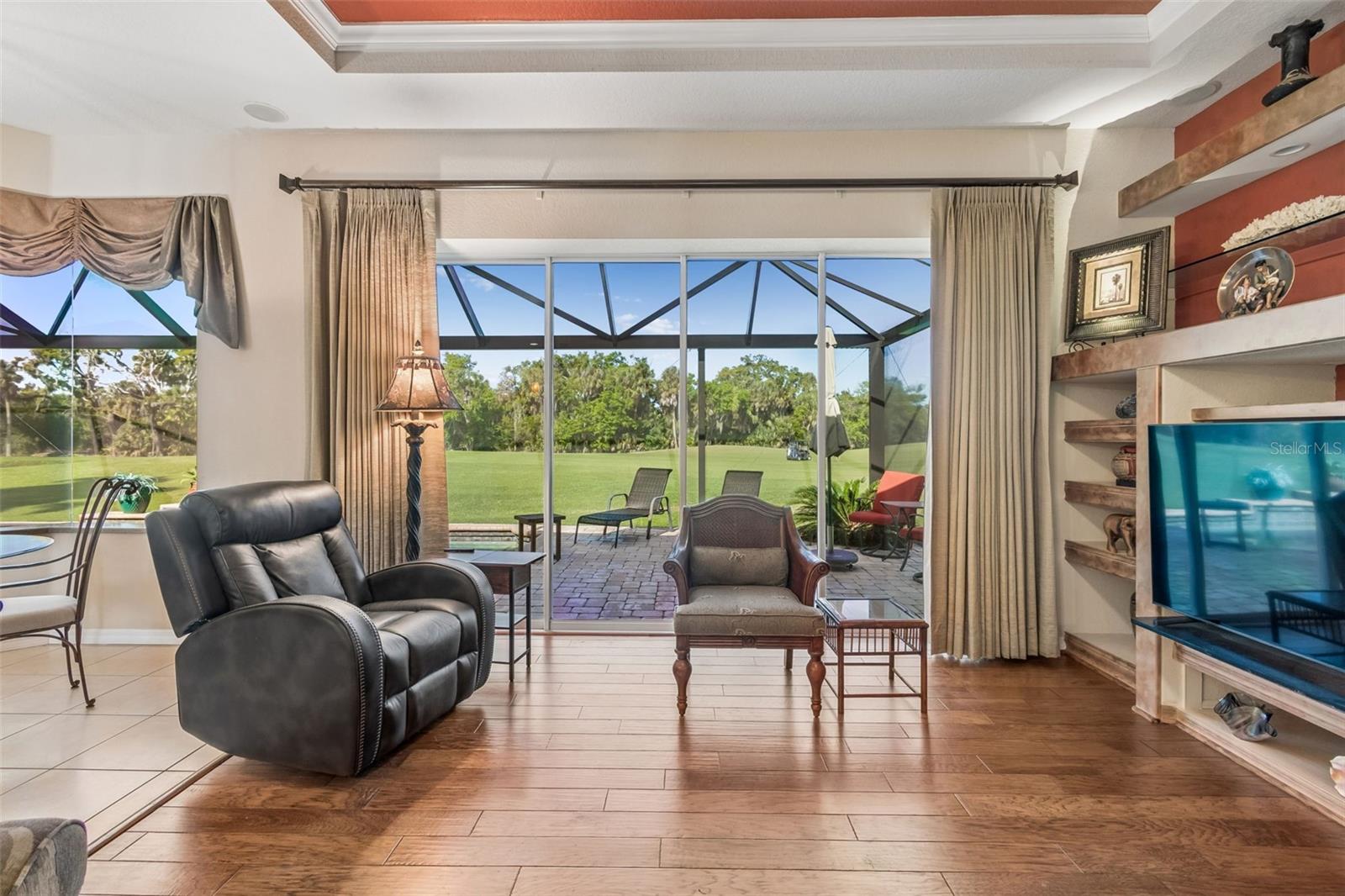 Image 29 of 67 For 566 Planters Manor Way