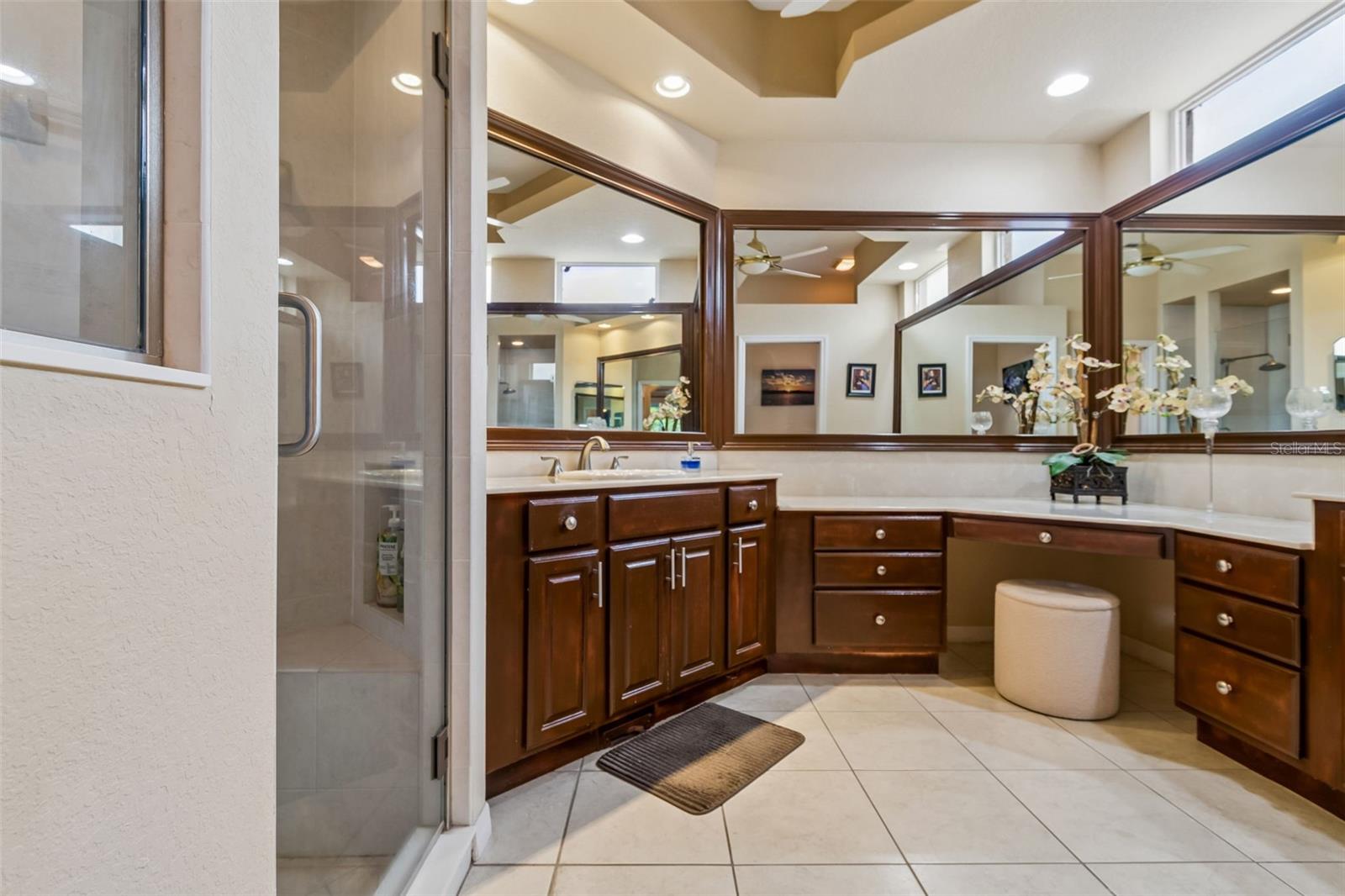 Image 34 of 67 For 566 Planters Manor Way