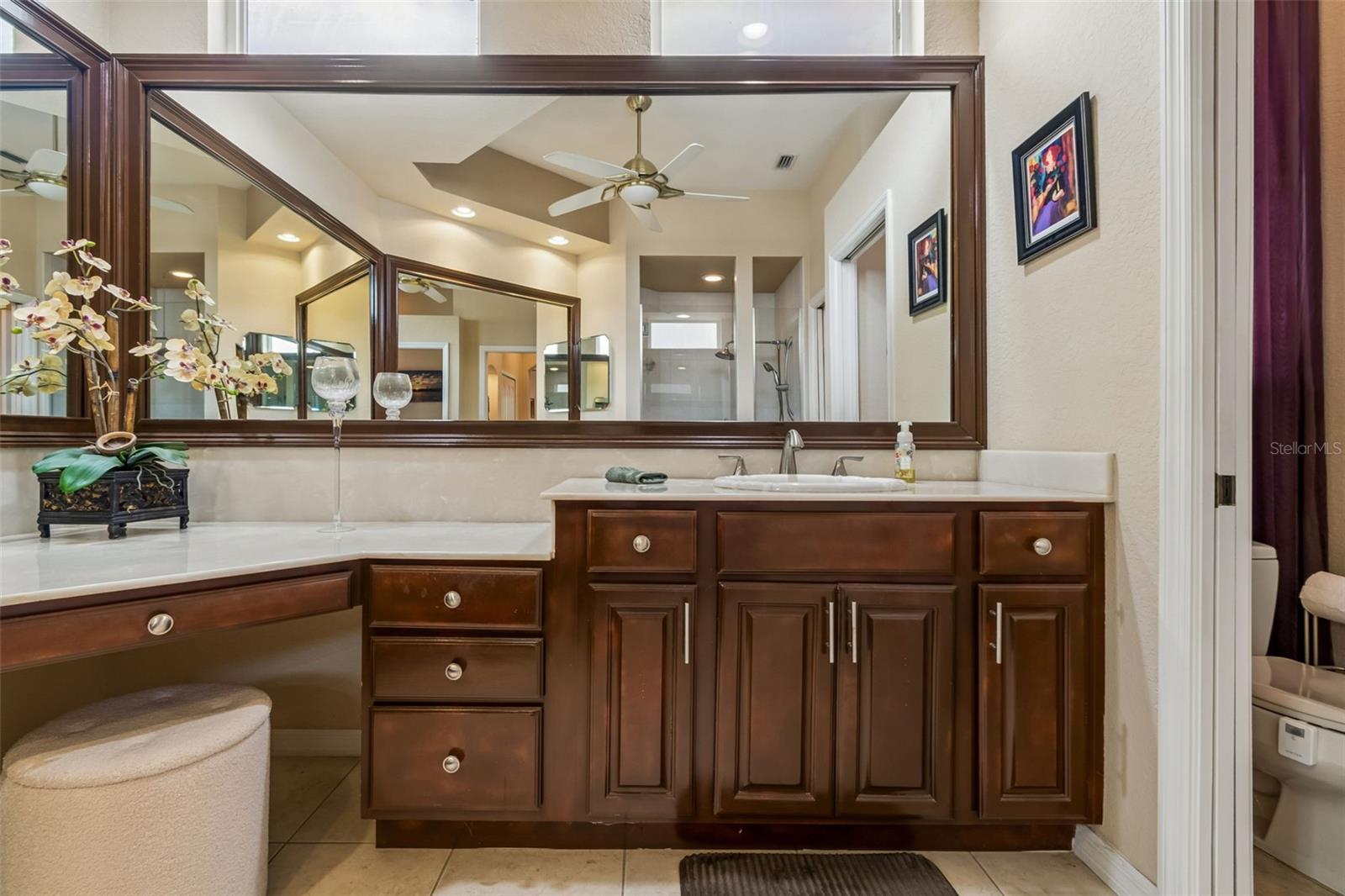 Image 36 of 67 For 566 Planters Manor Way