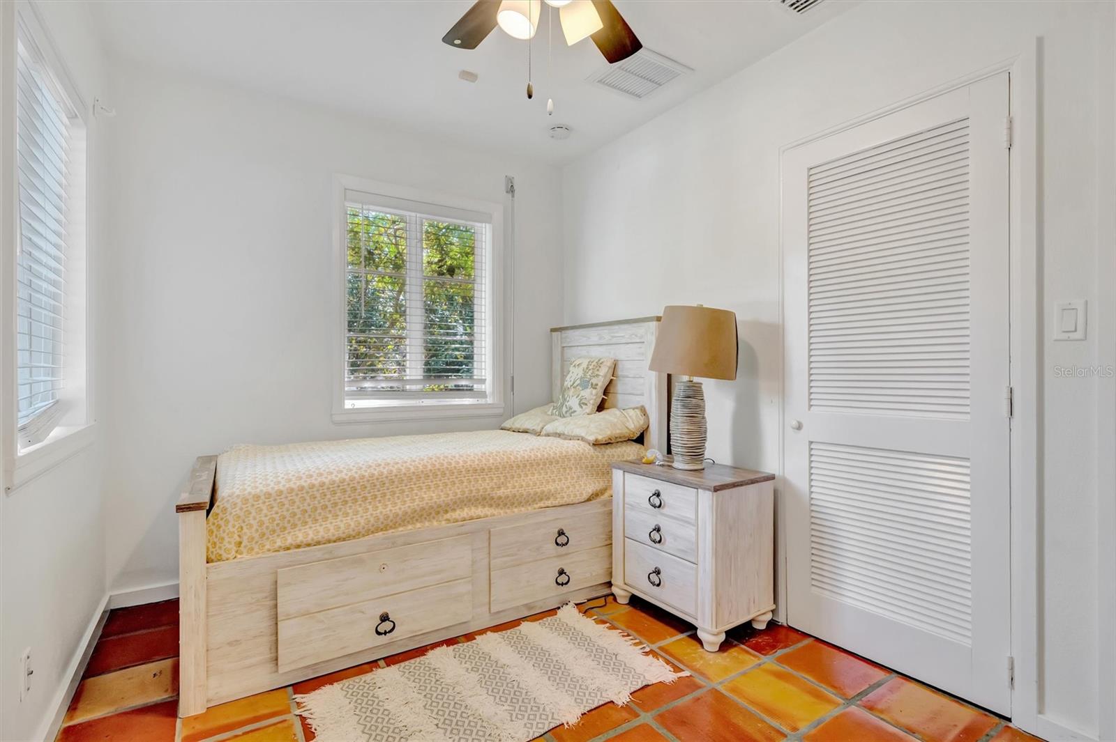 Image 28 of 54 For 4237 Higel Avenue