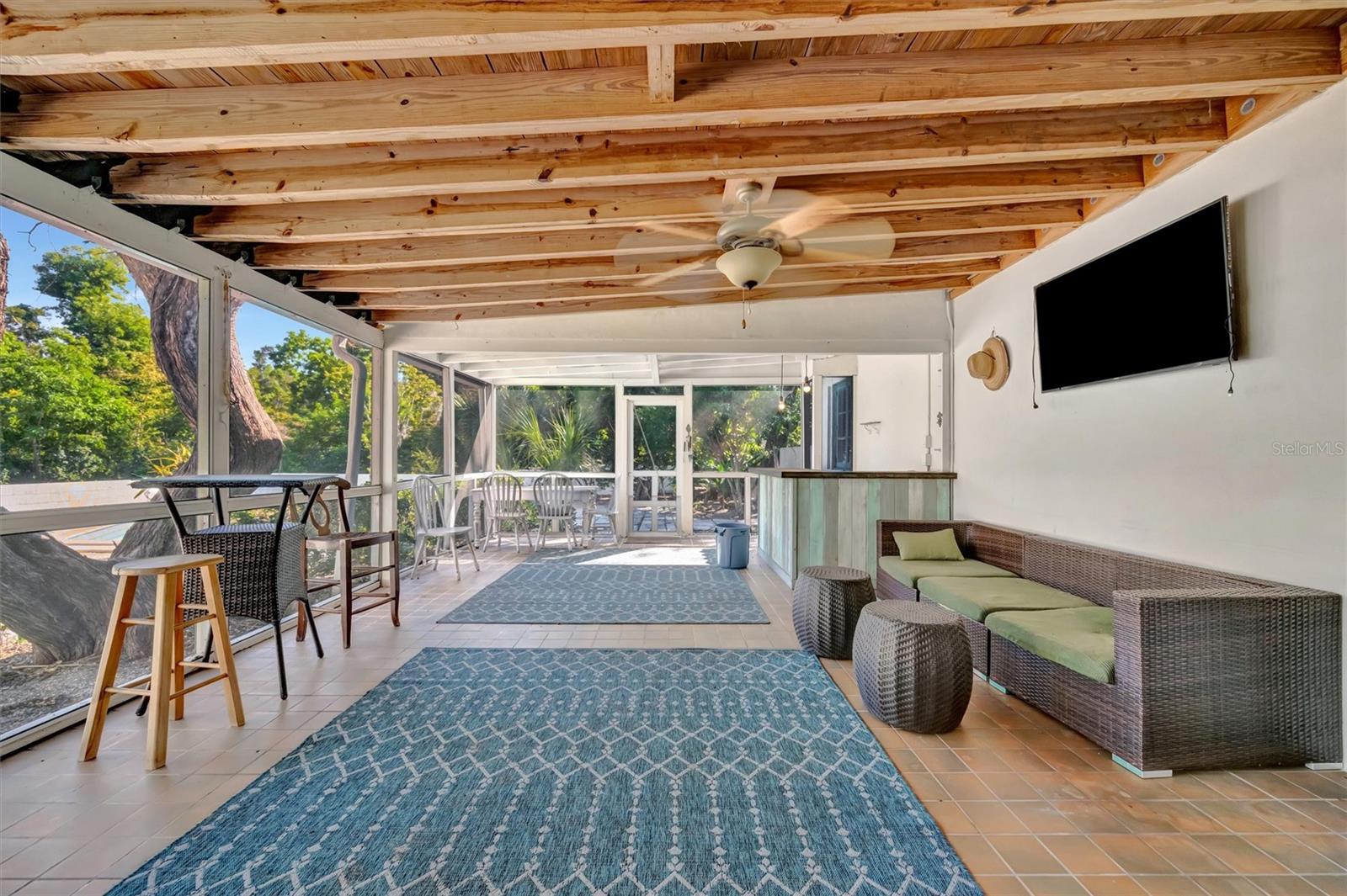 Image 36 of 54 For 4237 Higel Avenue