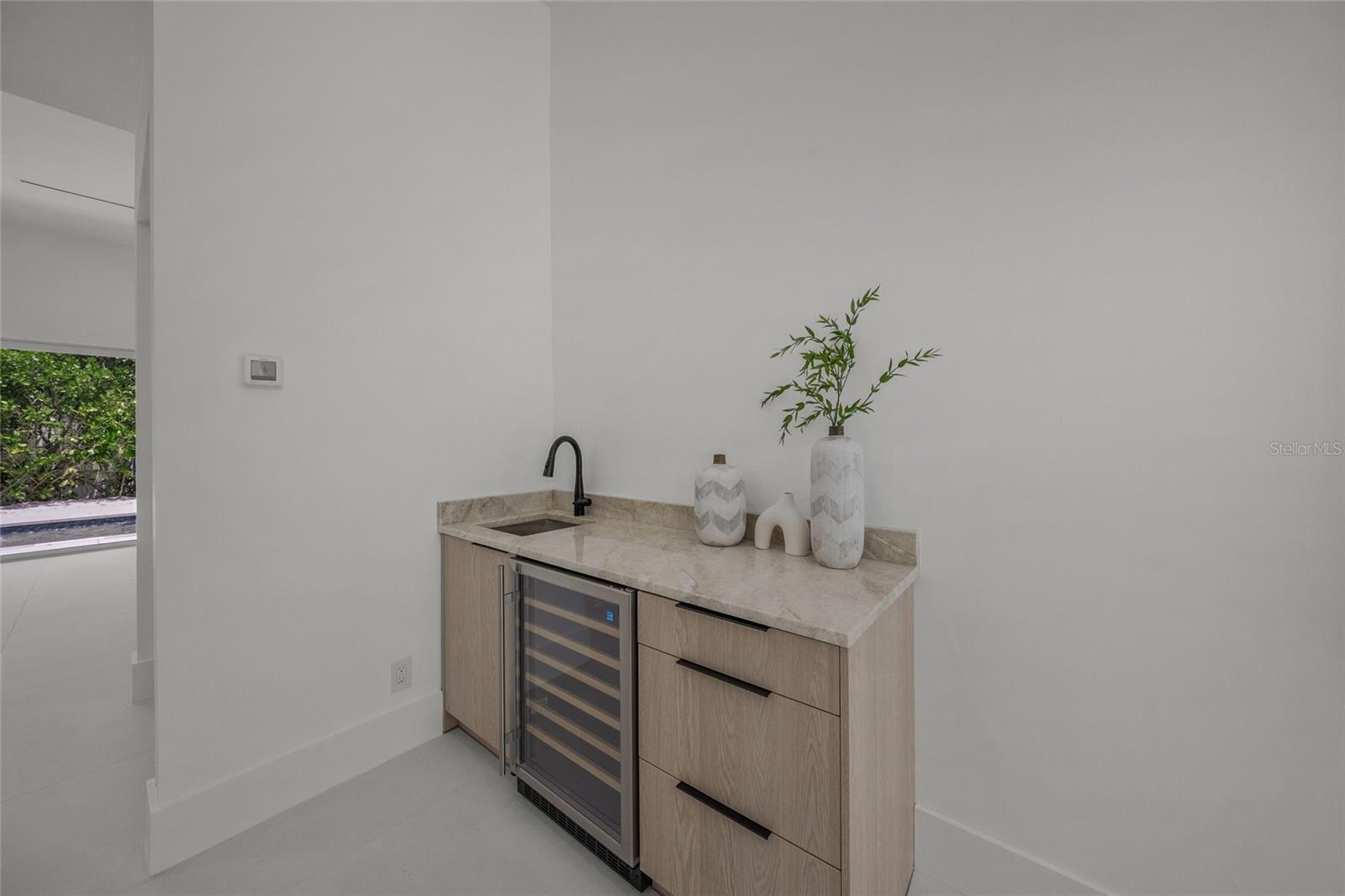 Image 13 of 77 For 3500 Bay Shore Road