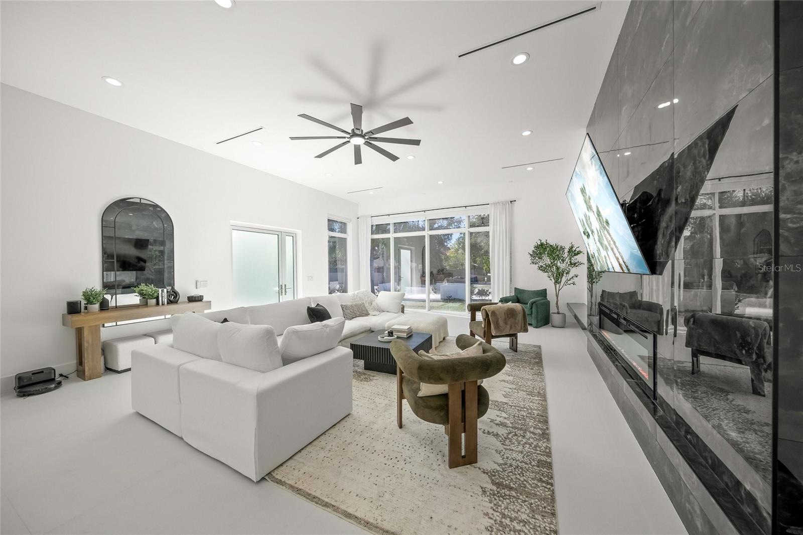 Image 15 of 77 For 3500 Bay Shore Road