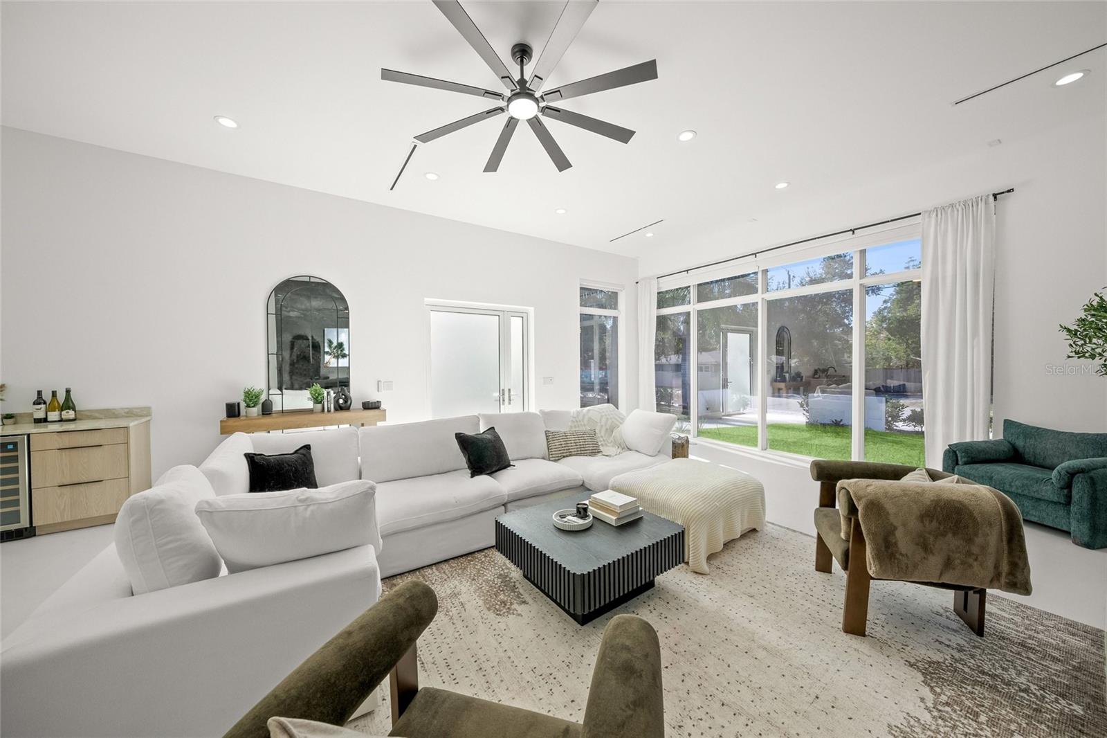 Image 16 of 77 For 3500 Bay Shore Road